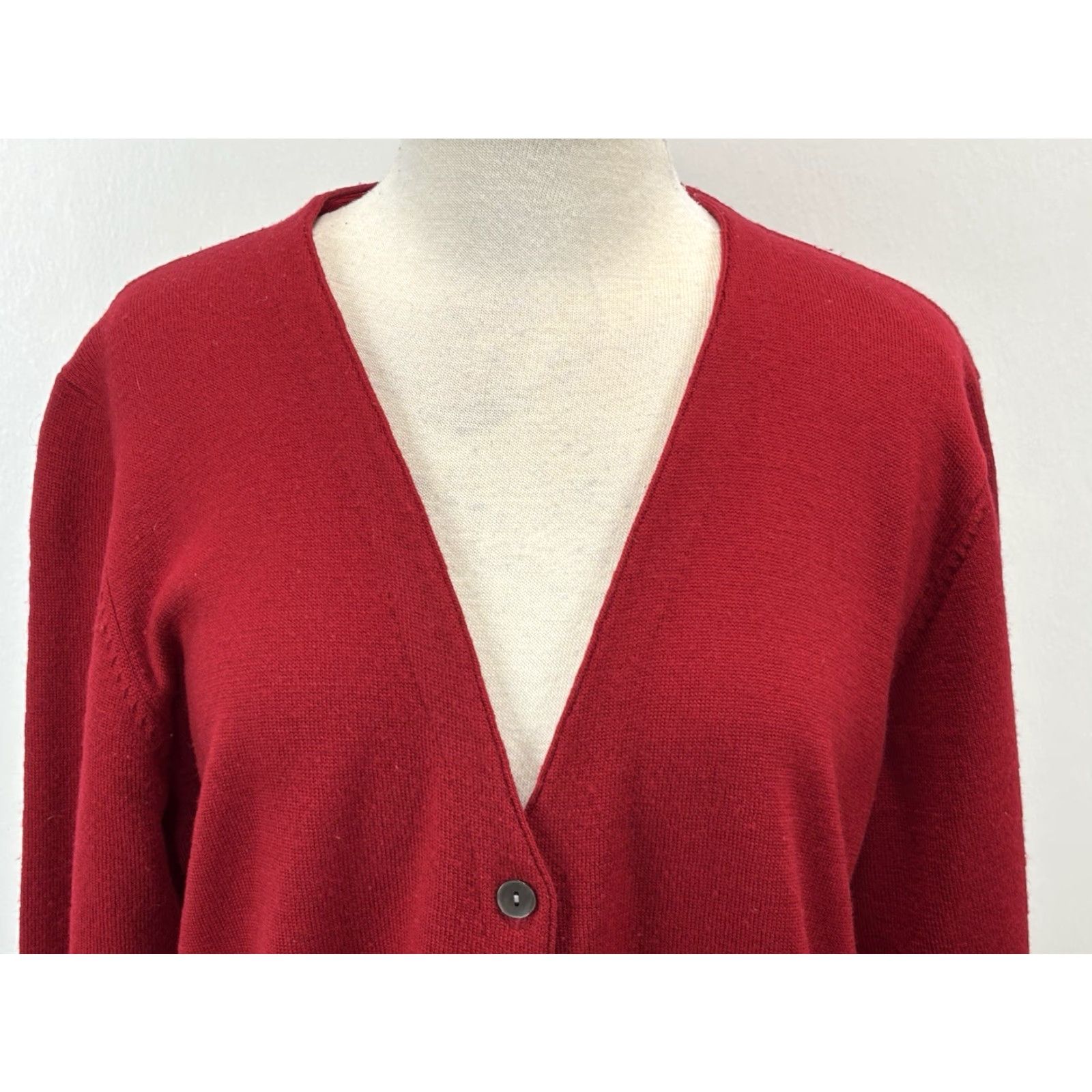 Charter Club VINTAGE Charter Club Cardigan Wool Red V-Neck L Women’s 90s Classic Holiday Knit Sweater Size L / US 10 / IT 46 - 5 Thumbnail