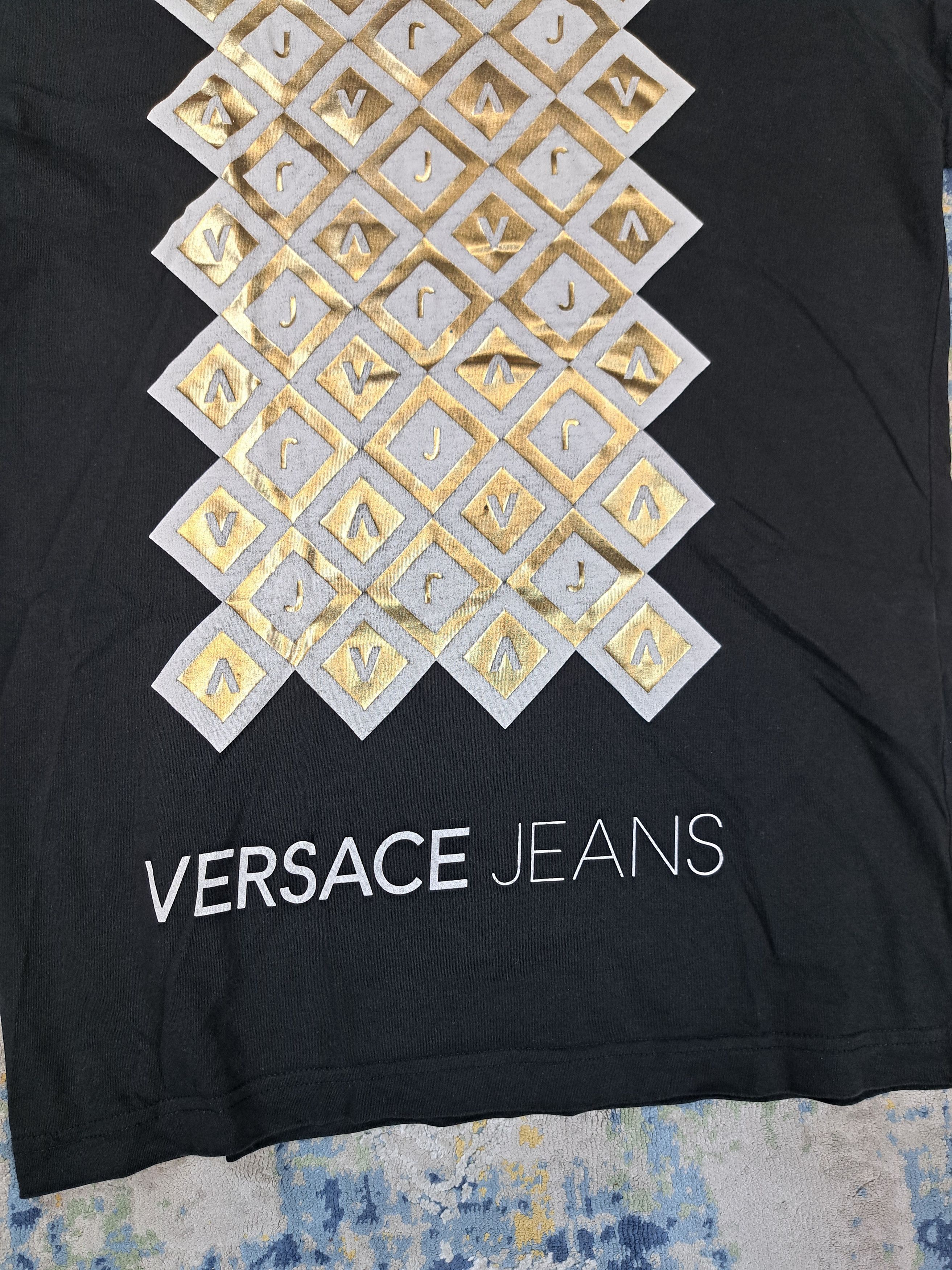 Versace Versace Big Logo Print Luxury Tee Streetwear Size US L / EU 52-54 / 3 - 3 Thumbnail