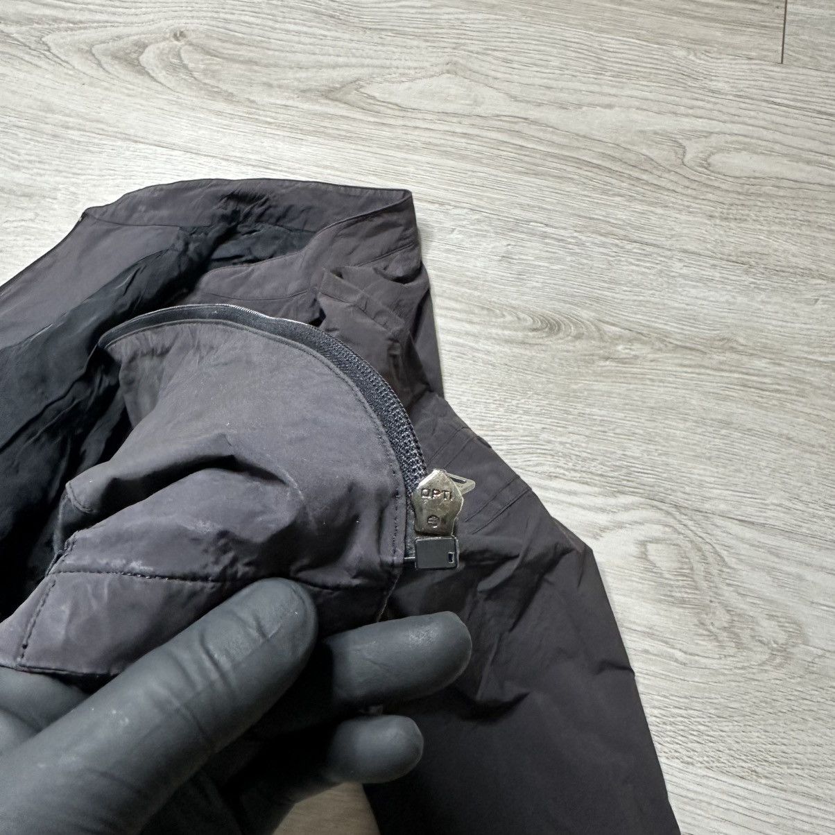 Prada Vintage Prada women’s nylon light jacket Size L / US 10 / IT 46 - 10 Thumbnail