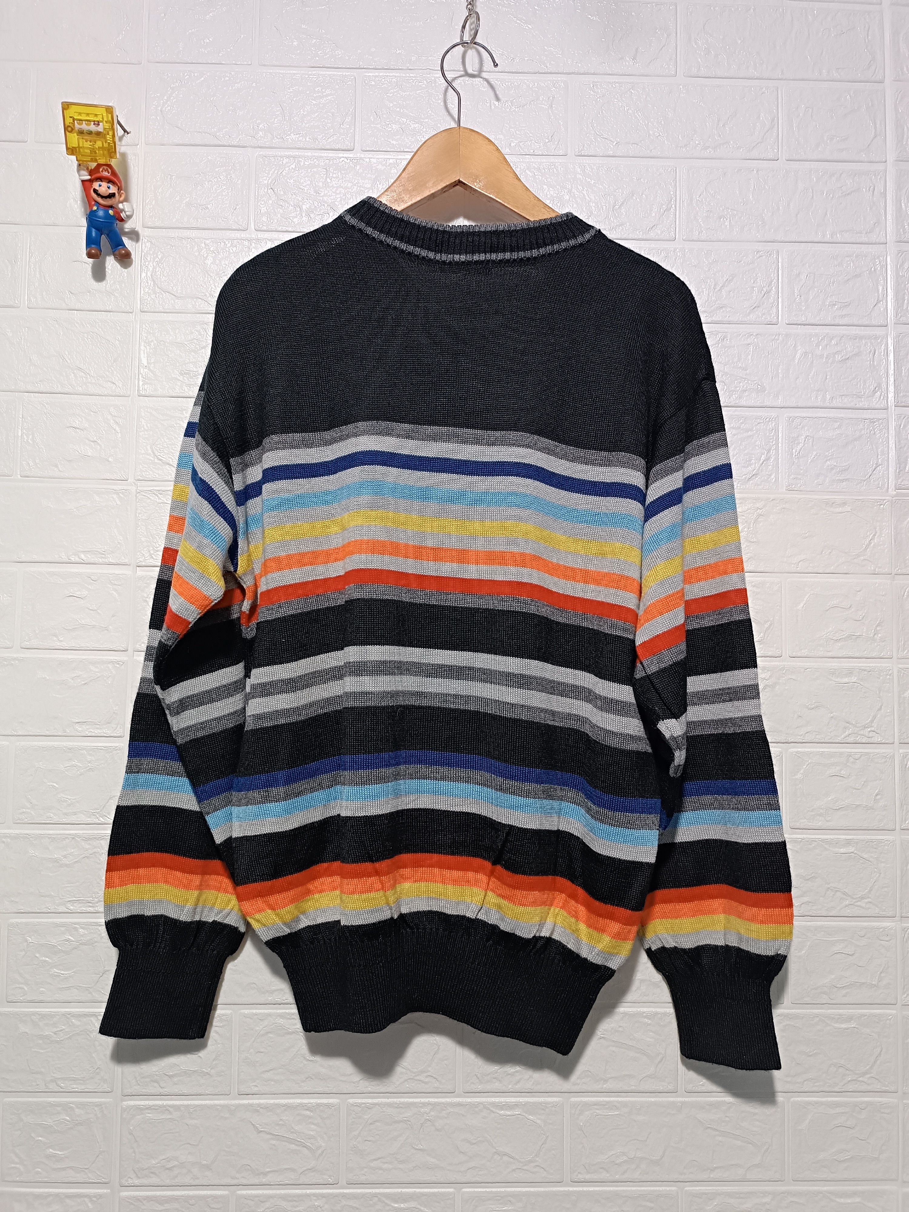 Japanese Brand Vintage Pagelo Rainbow Striped V Neck Knit Sweater Golf Size US M / EU 48-50 / 2 - 5 Thumbnail