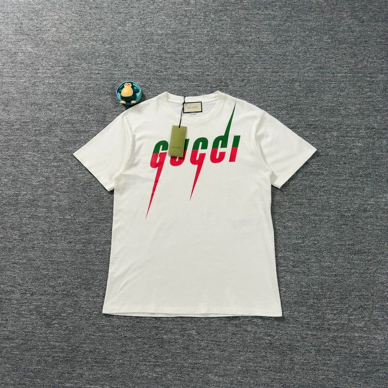 Gucci Gucci Short Sleeve Letter Print T-Shirt - dmc Size US M / EU 48-50 / 2 - 1 Thumbnail