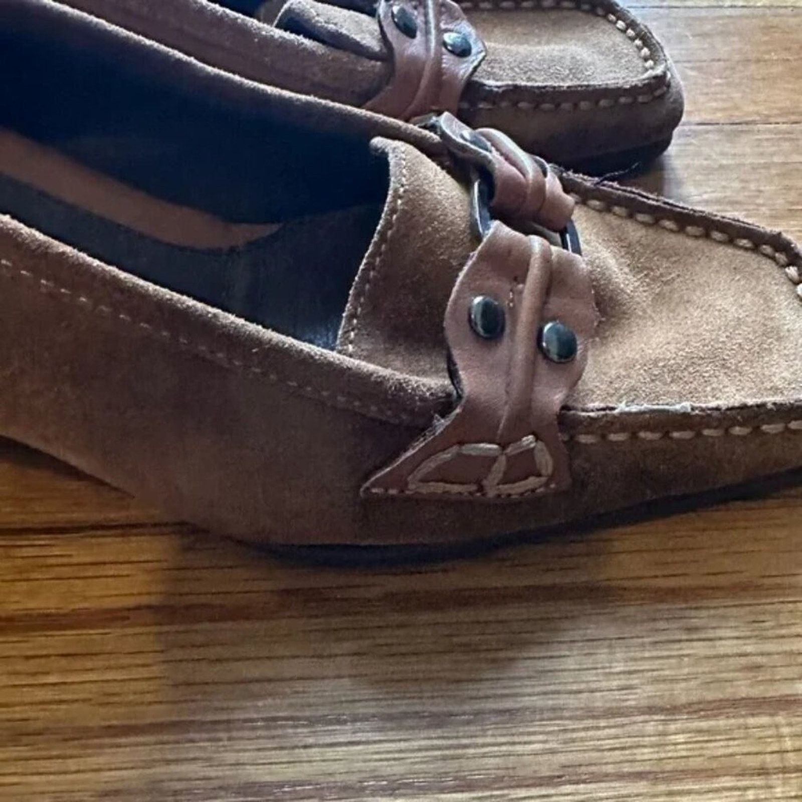 Aeropostale Aerosols Brown Suede Heeled Loafers Size US 5.5 / IT 35.5 - 3 Thumbnail