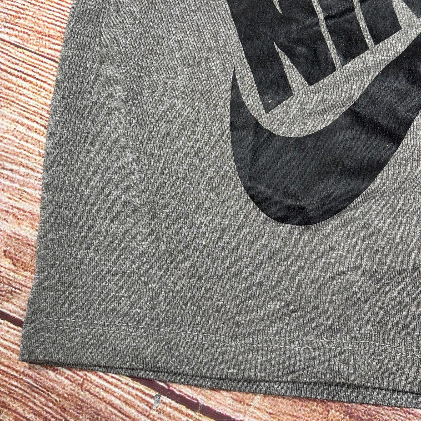 Nike Nike Gray Logo T-Shirt Baby 18 Months Size US XXS / EU 40 - 3 Thumbnail