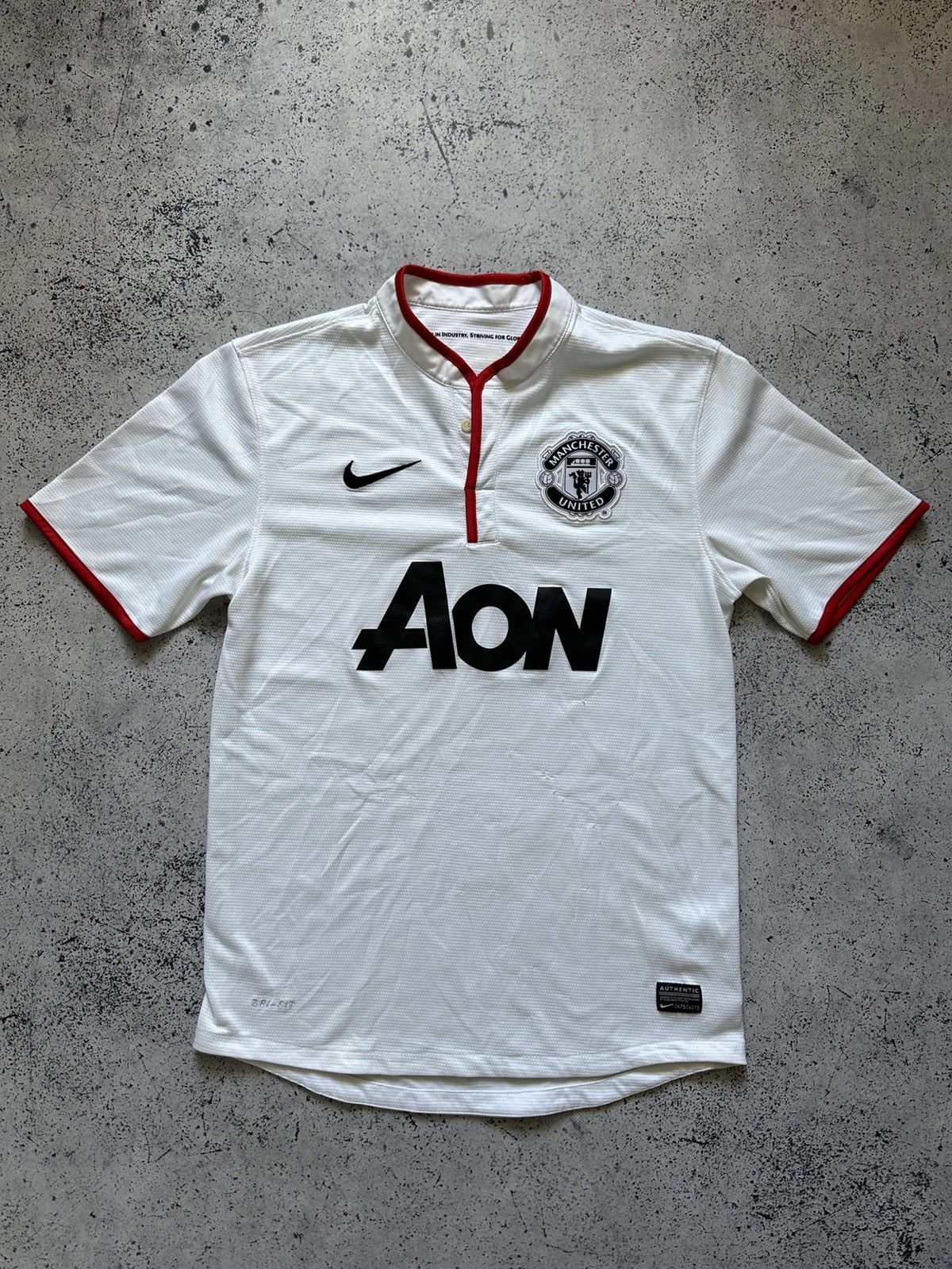 Vintage Vintage Nike Manchester United Soccer Jersey 2012/14 Y2K USA Size US S / EU 44-46 / 1 - 1 Thumbnail