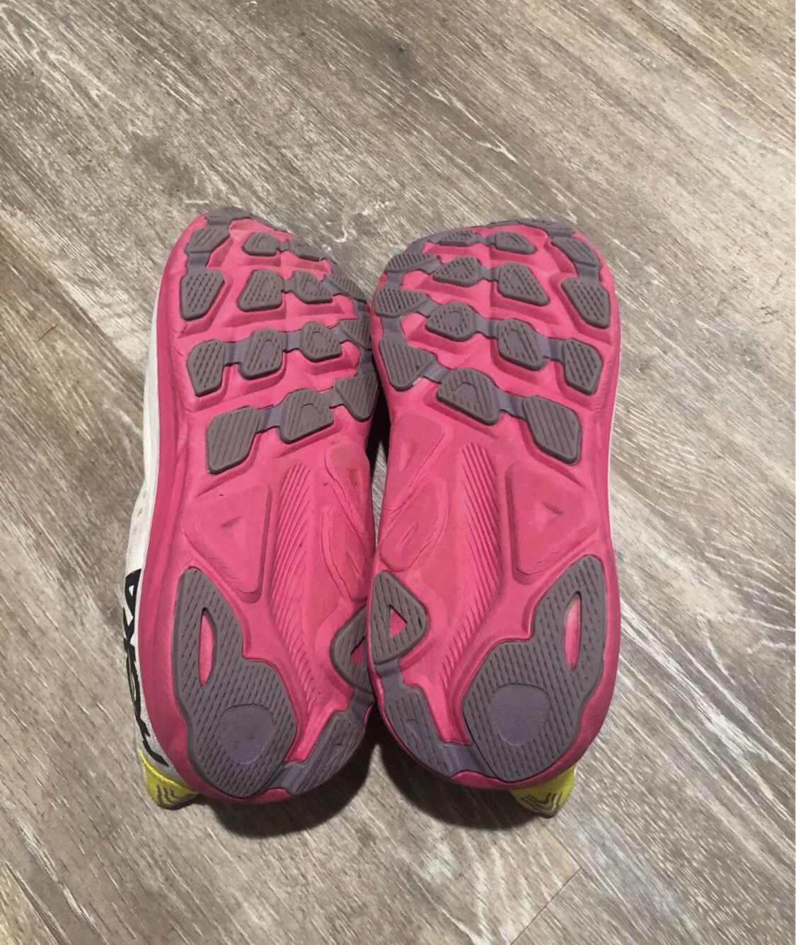 Hoka Hoka Clifton 9 112896-EBDB Size US 7 / EU 40 - 8 Thumbnail