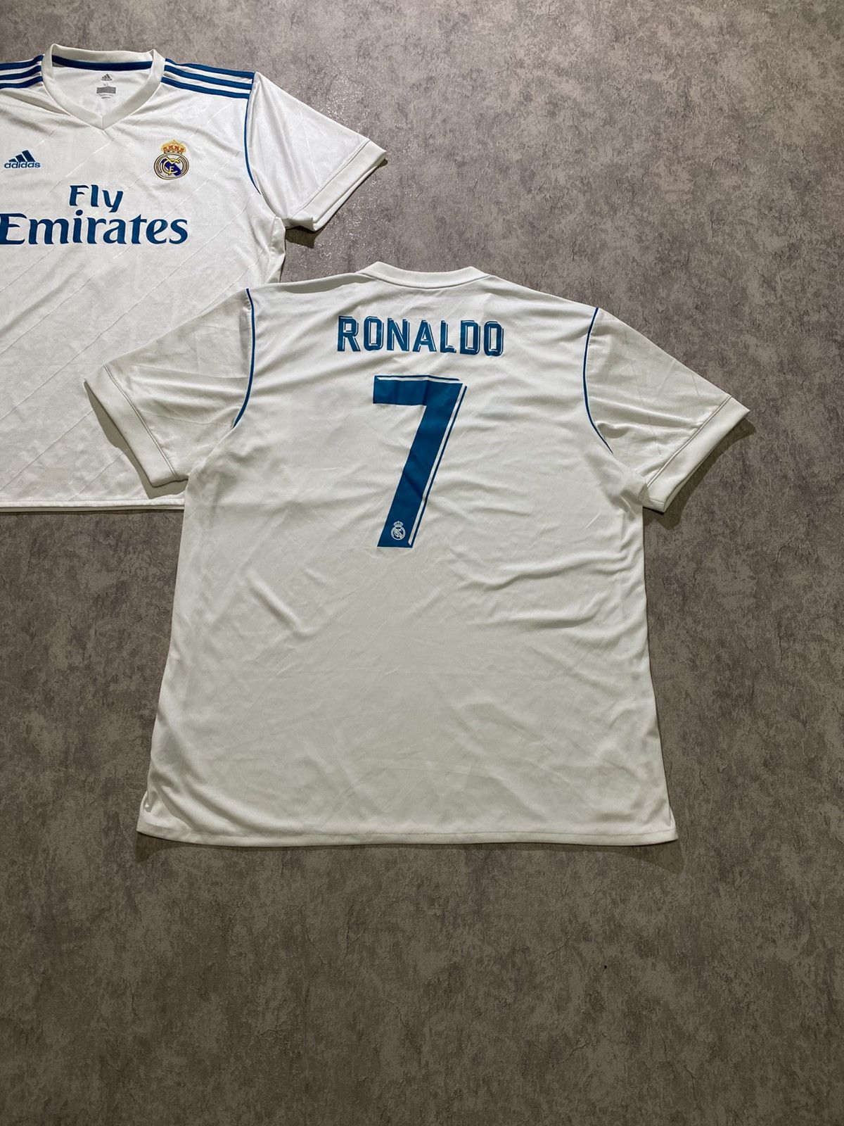 Adidas CR7 Real Madrid 2017/18 Home Jersey Ronaldo #7 Final Season Size US XL / EU 56 / 4 - 2 Thumbnail