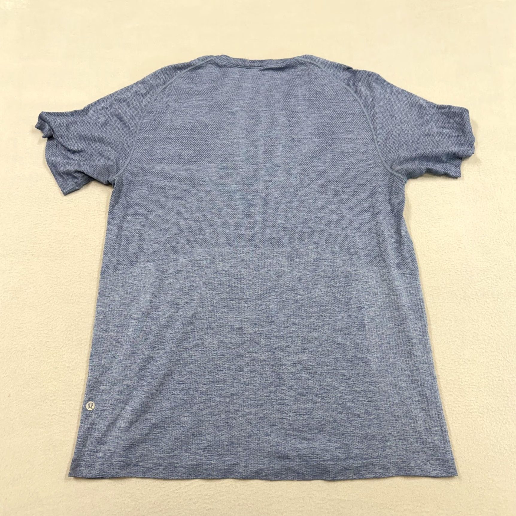 Lululemon Lululemon Shirt Mens L Blue Short Sleeve Running Performance Tee Athletic Size US L / EU 52-54 / 3 - 4 Thumbnail