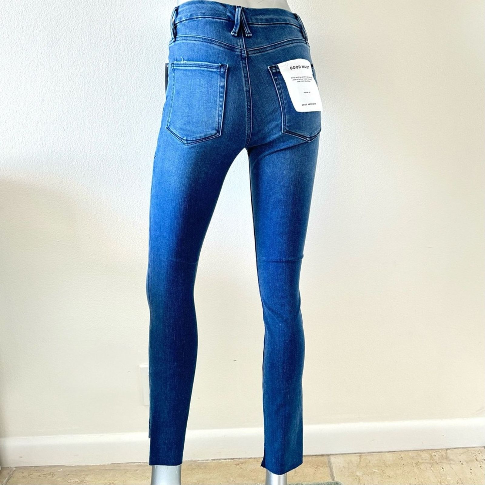 Good American NWT! Good American Blue Jeans, Size 2/26 Size 26" / US 2 / IT 38 - 2 Thumbnail