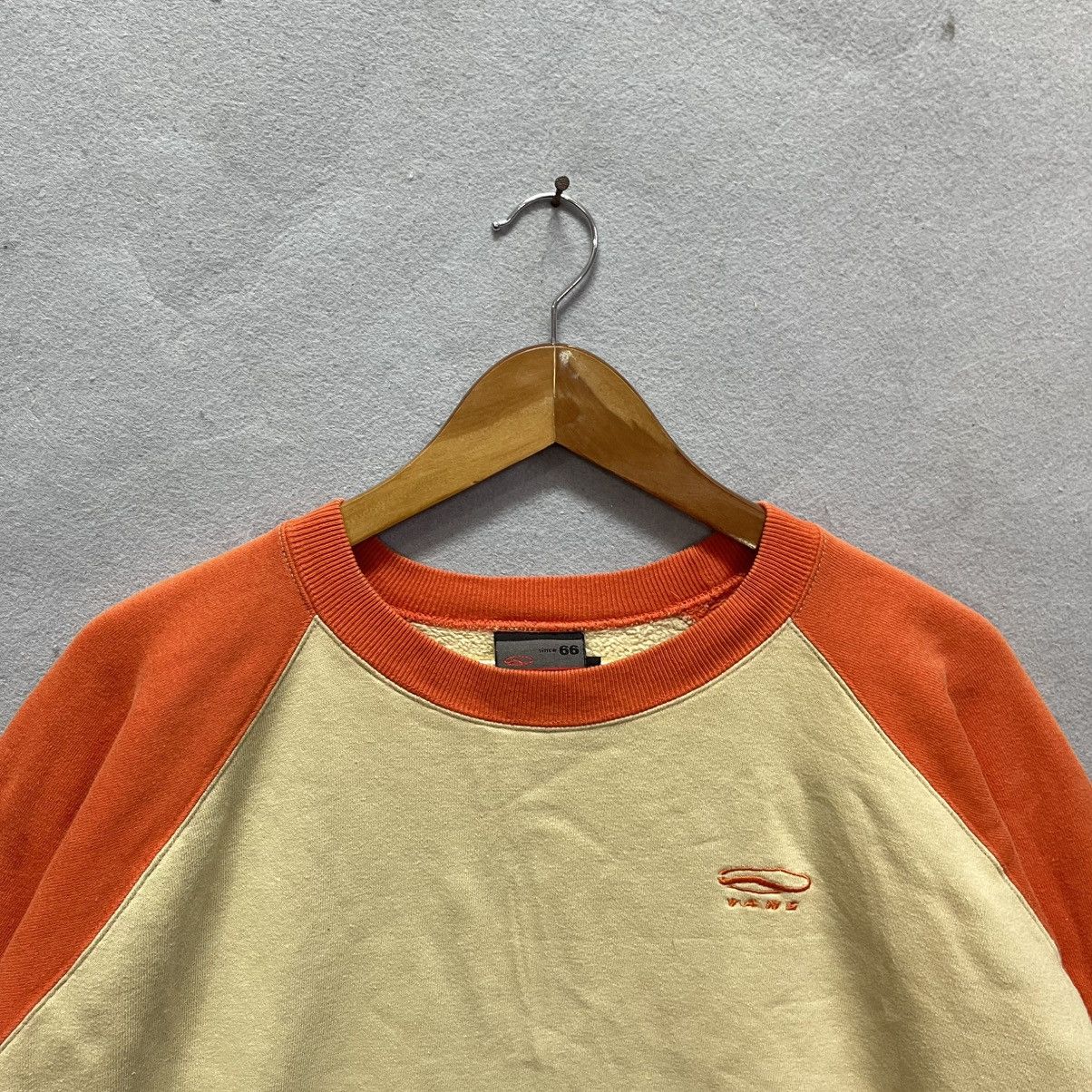 Vans Vintage 90s Vans Orange Raglan Sweatshirt L Size US L / EU 52-54 / 3 - 2 Thumbnail