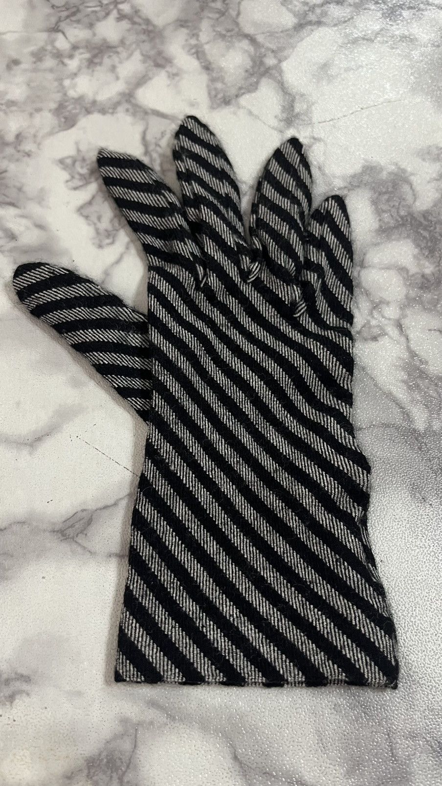Issey Miyake Im Issey Miyake Glove Size ONE SIZE - 5 Thumbnail