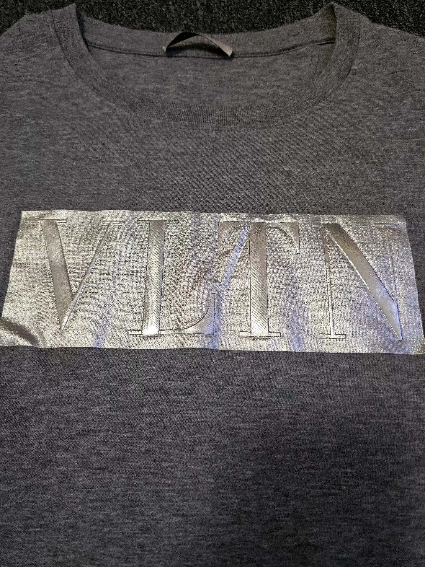 Valentino Valentino Short Sleeve T-shirt, Size US M / EU 48-50 / 2 - 3 Thumbnail