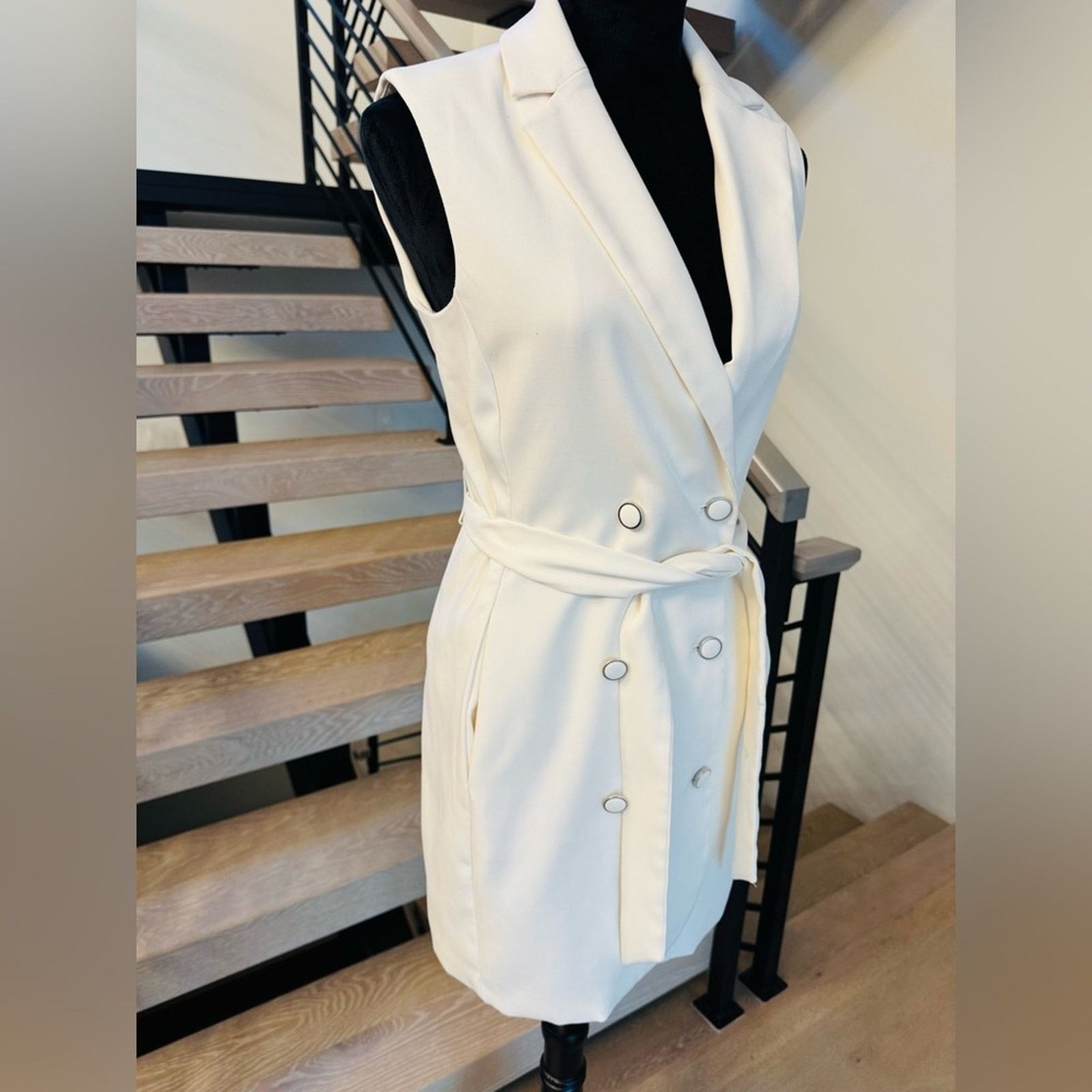 Guess New Guess Chic Cream Double-Breasted Women's Dress size XS Size S / US 4 / IT 40 - 2 Thumbnail