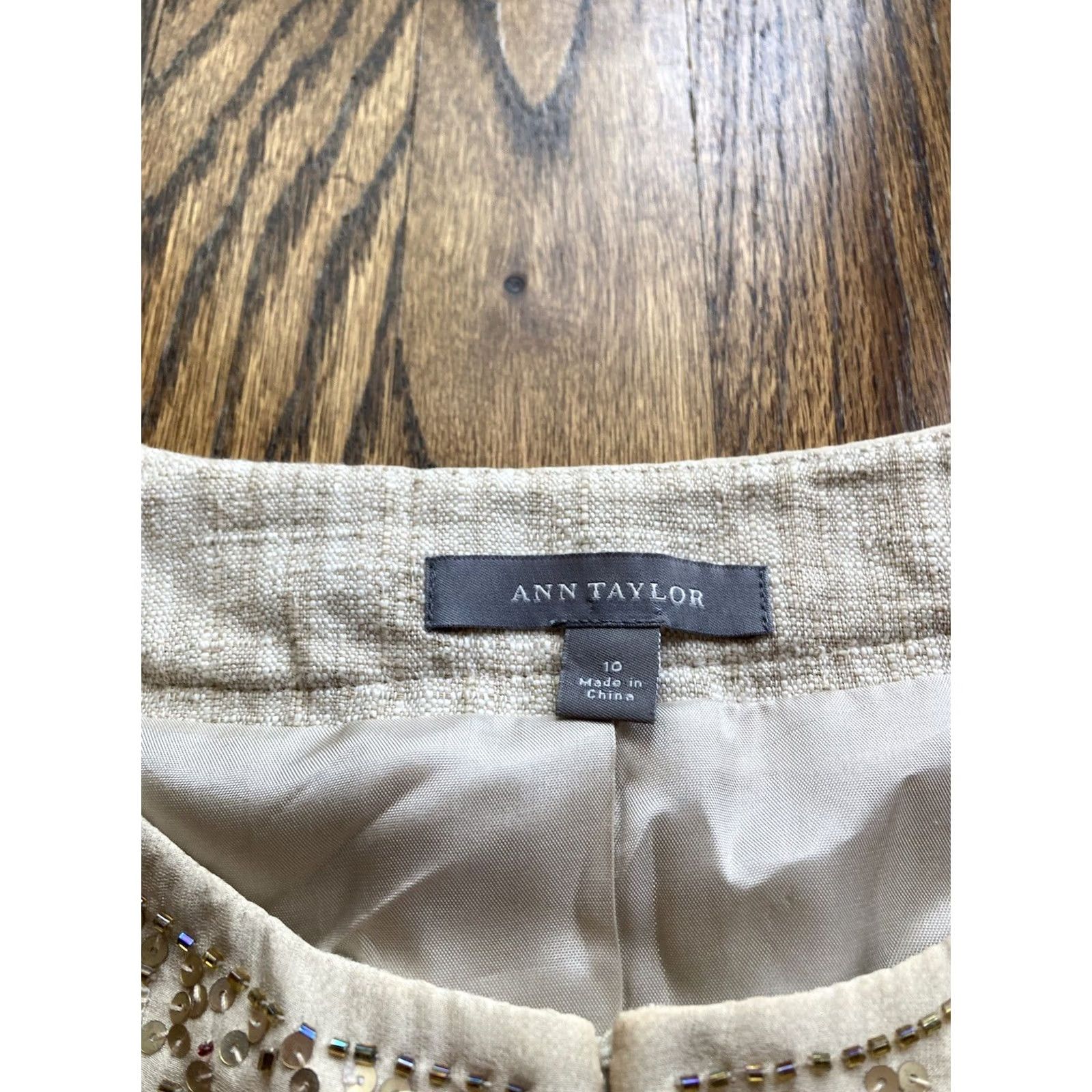 Ann Taylor Ann Taylor Jacket Womens Size 10 Beige Linen Blend Sequin Bejeweled Beaded Top Size L / US 10 / IT 46 - 5 Thumbnail