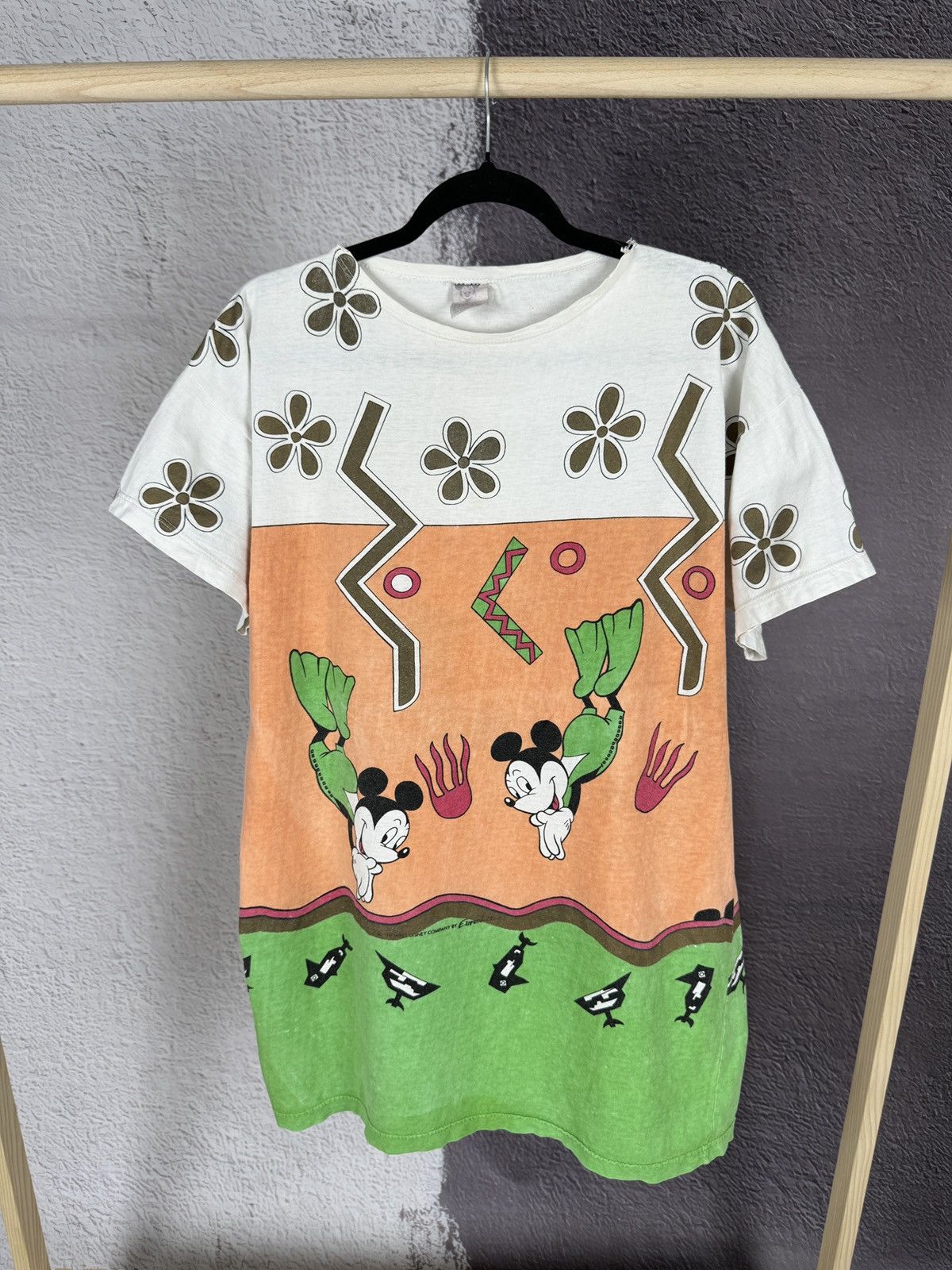 Disney × Mickey Mouse × Vintage VINTAGE DISNEY 80s MICKEY MOUSE EUREKA ALLOVER PRINT Tee Size US L / EU 52-54 / 3 - 1 Thumbnail