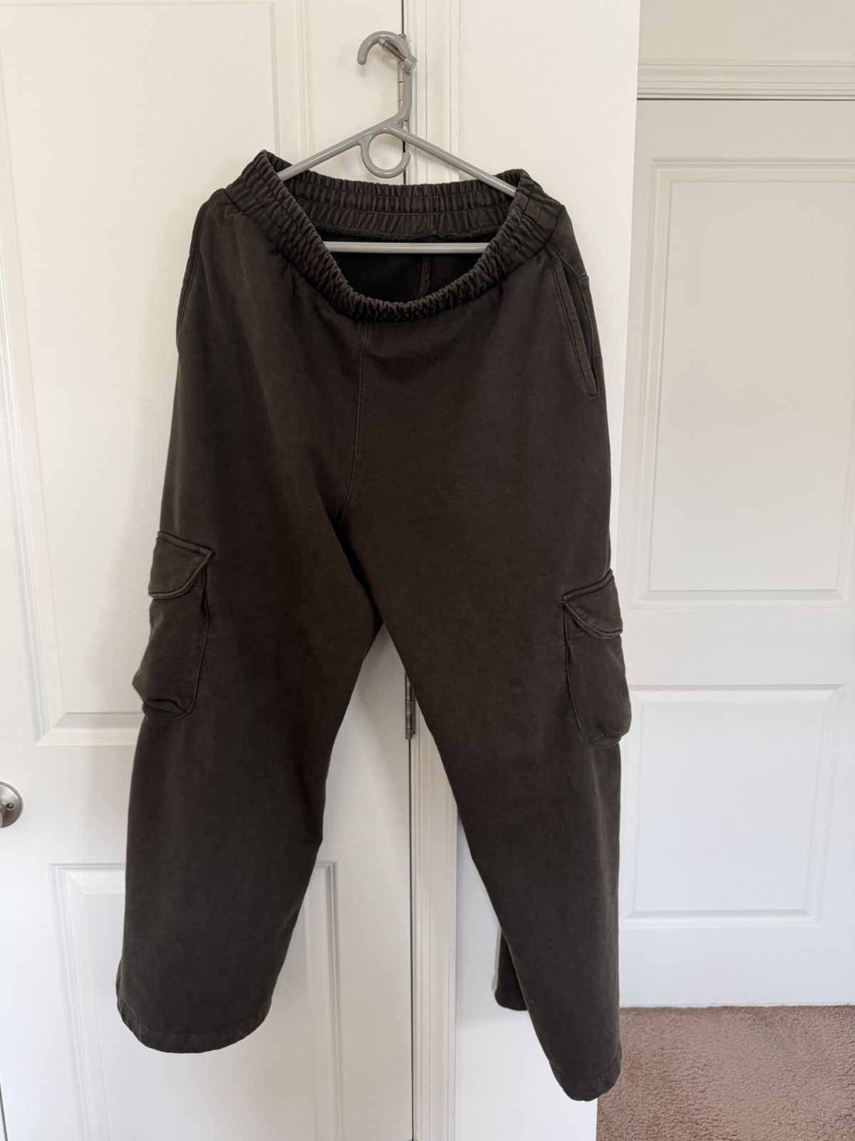 Zara Chocolate Brown Cargo Baggy Sweatpants Size US 34 / EU 50 - 1 Thumbnail