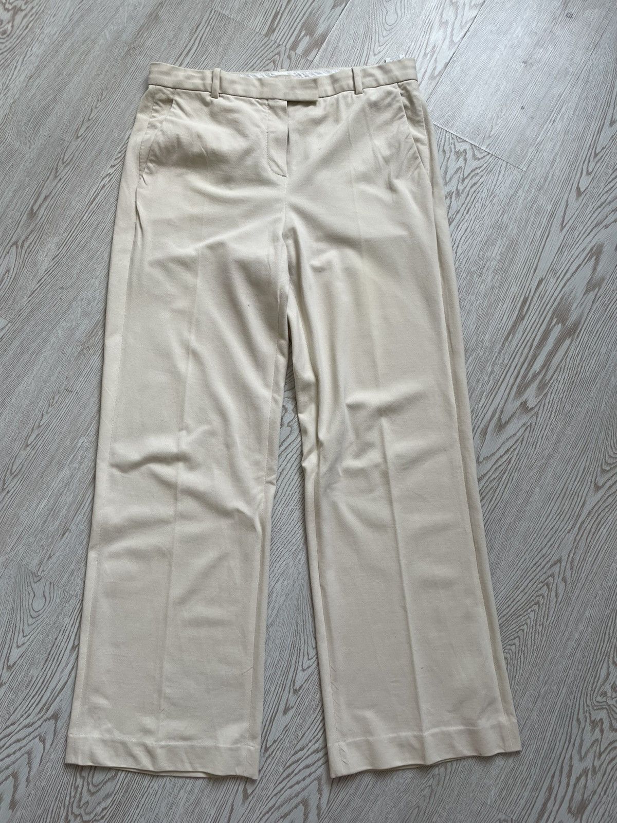 Circolo 1901 Circolo 1901 Women’s beige pants size 46 Size 32" / US 10 / IT 46 - 1 Thumbnail