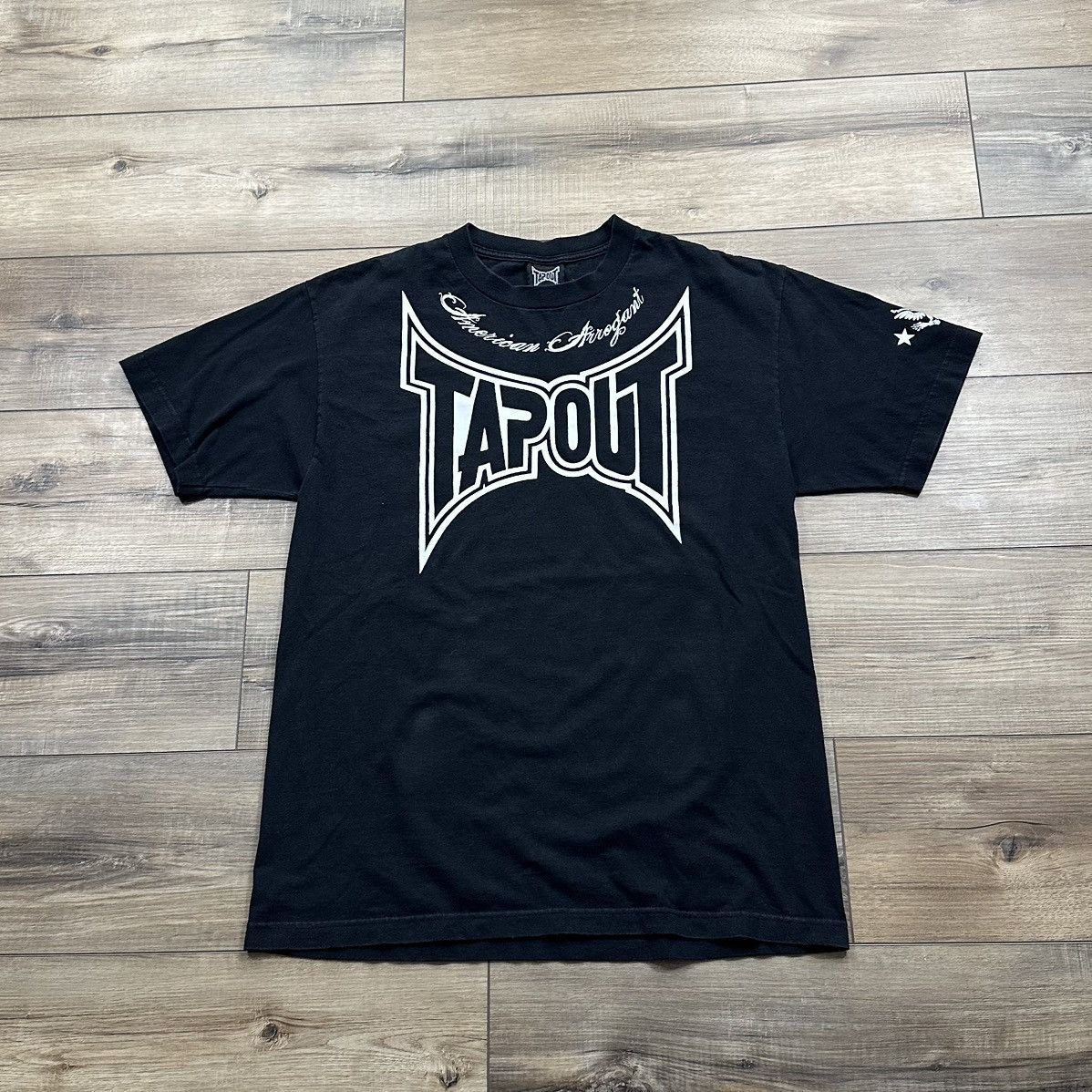 Vintage 2000s Y2K Tapout Made in USA Graphic Tee