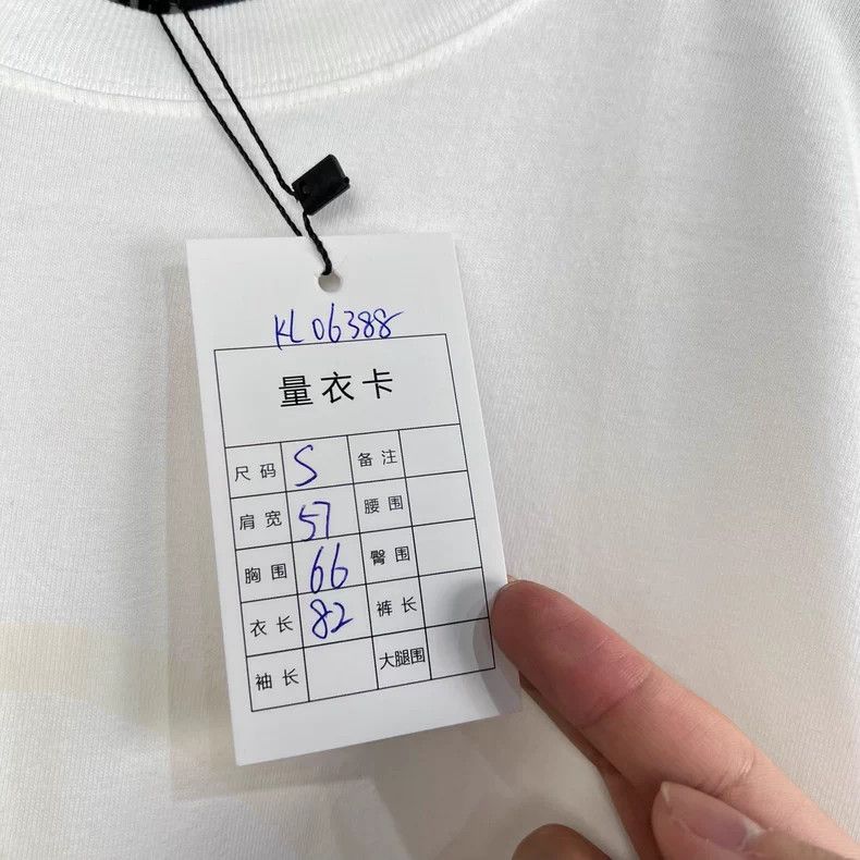 Balenciaga Balenciaga Glow in the Dark Smile Embroidered Letter Short Size US S / EU 44-46 / 1 - 8 Thumbnail