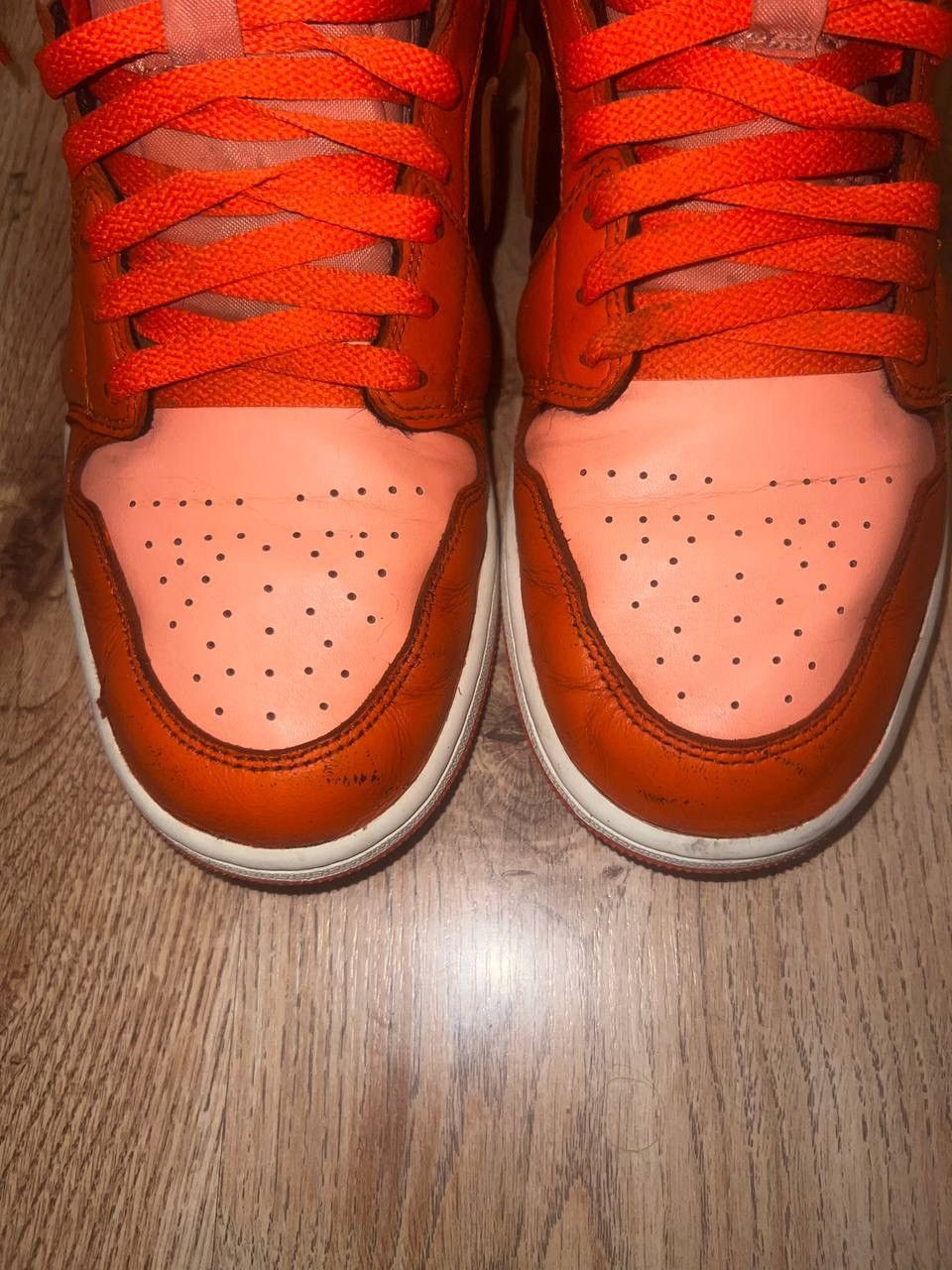 Jordan Brand Nike Air Jordan 1 Retro Hi Red 43 Size US 11 / EU 44 - 6 Thumbnail