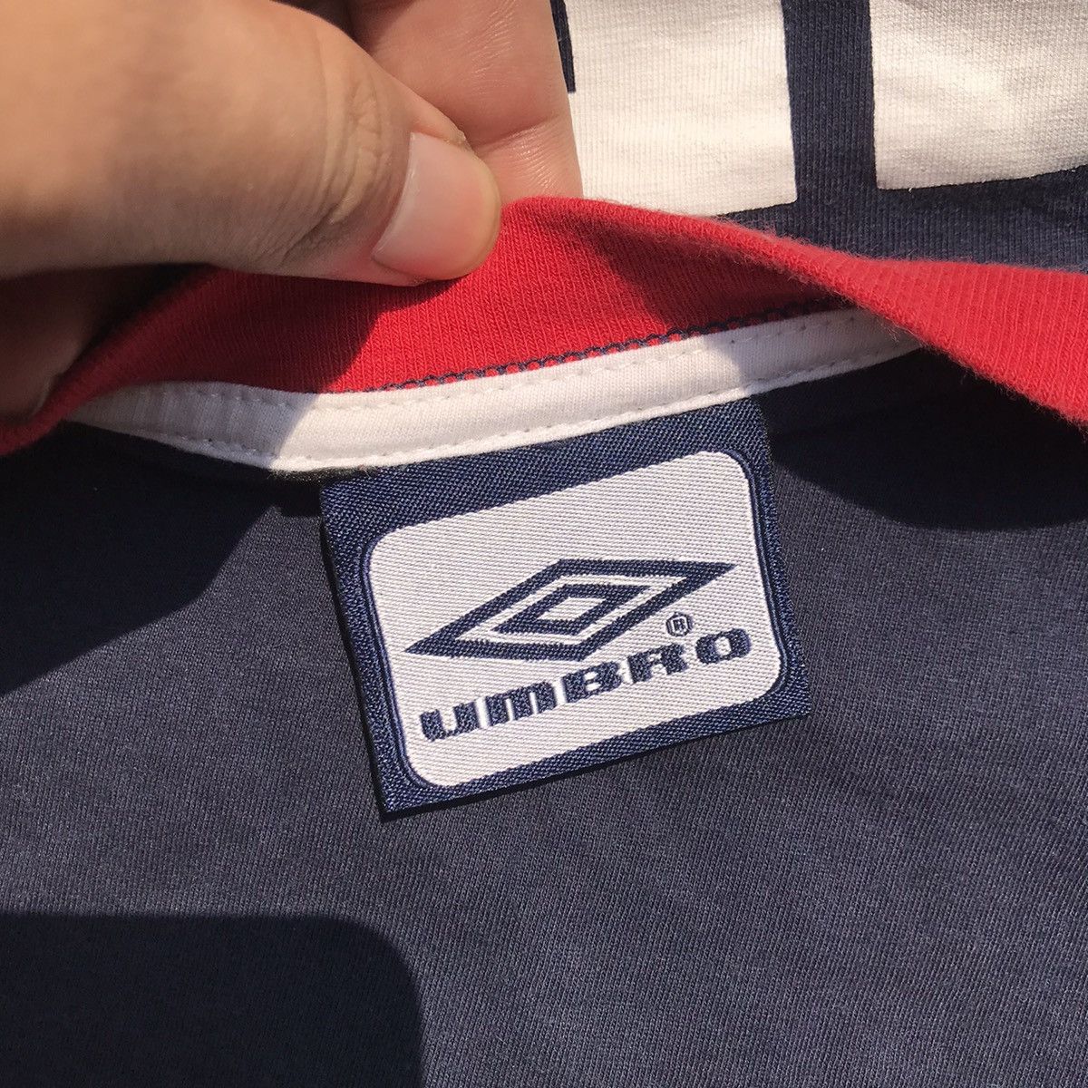 Umbro Umbro Ringer Taped Track Tshirt navy blue tee sportswear Size US M / EU 48-50 / 2 - 4 Thumbnail