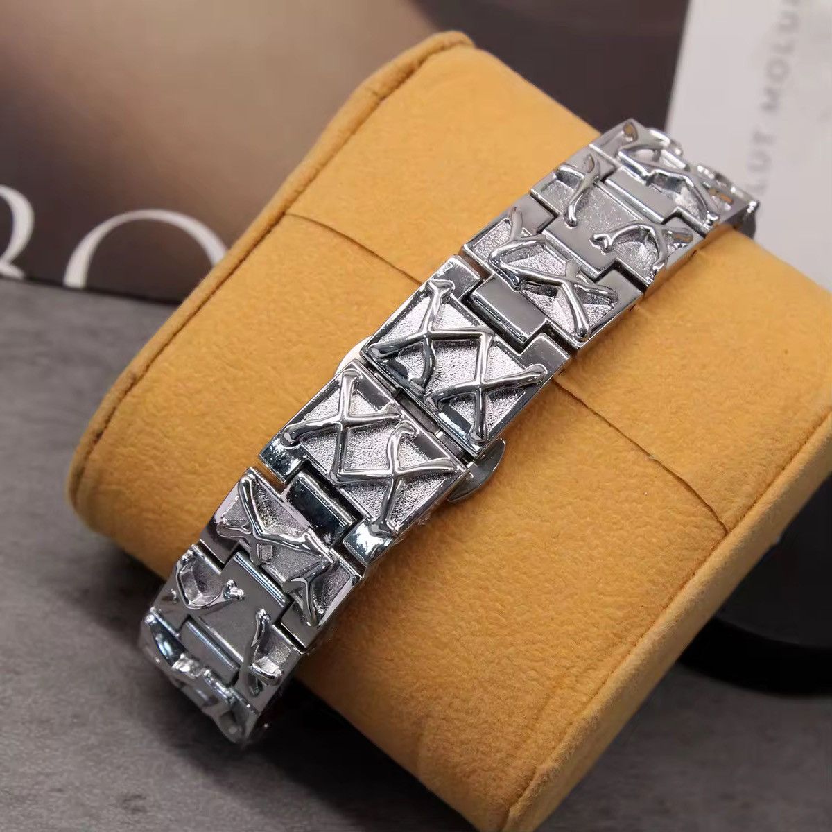 Japanese Brand Claw Watch Size ONE SIZE - 2 Thumbnail