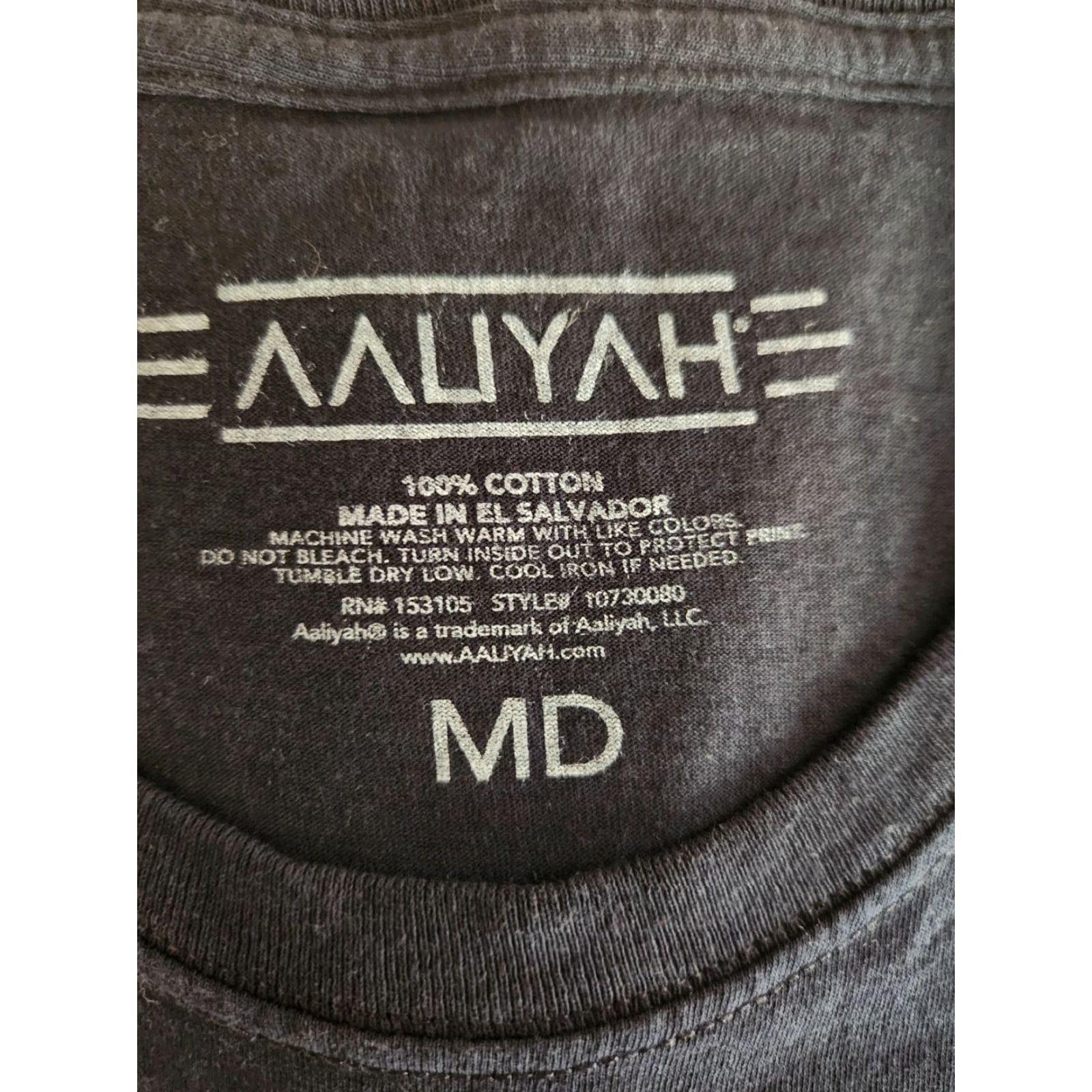 Vintage Aaliyah Music Shade Short Sleeve Black Graphic T Shirt Adult Medium Men Size US M / EU 48-50 / 2 - 2 Thumbnail