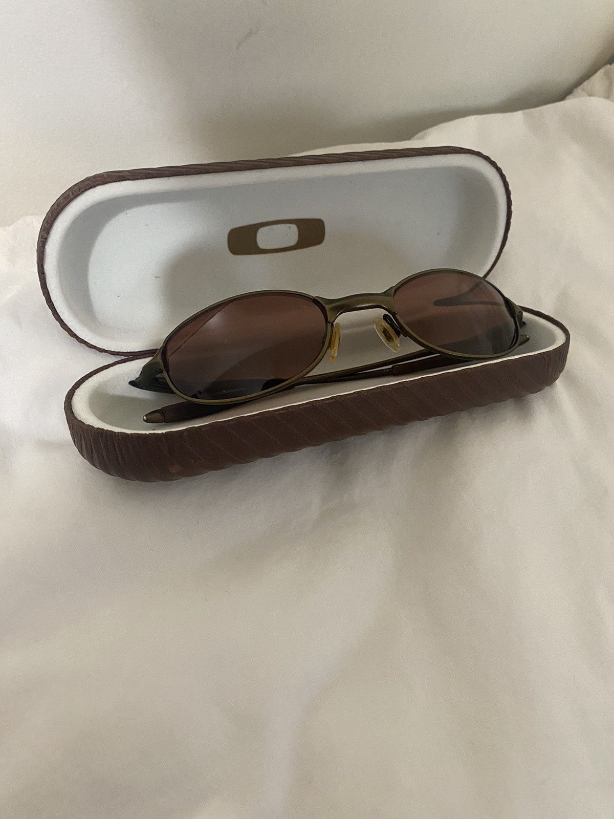 image of Vintage Oakley E Wire 2.1 Brass/copper Sunglasses, Men's
