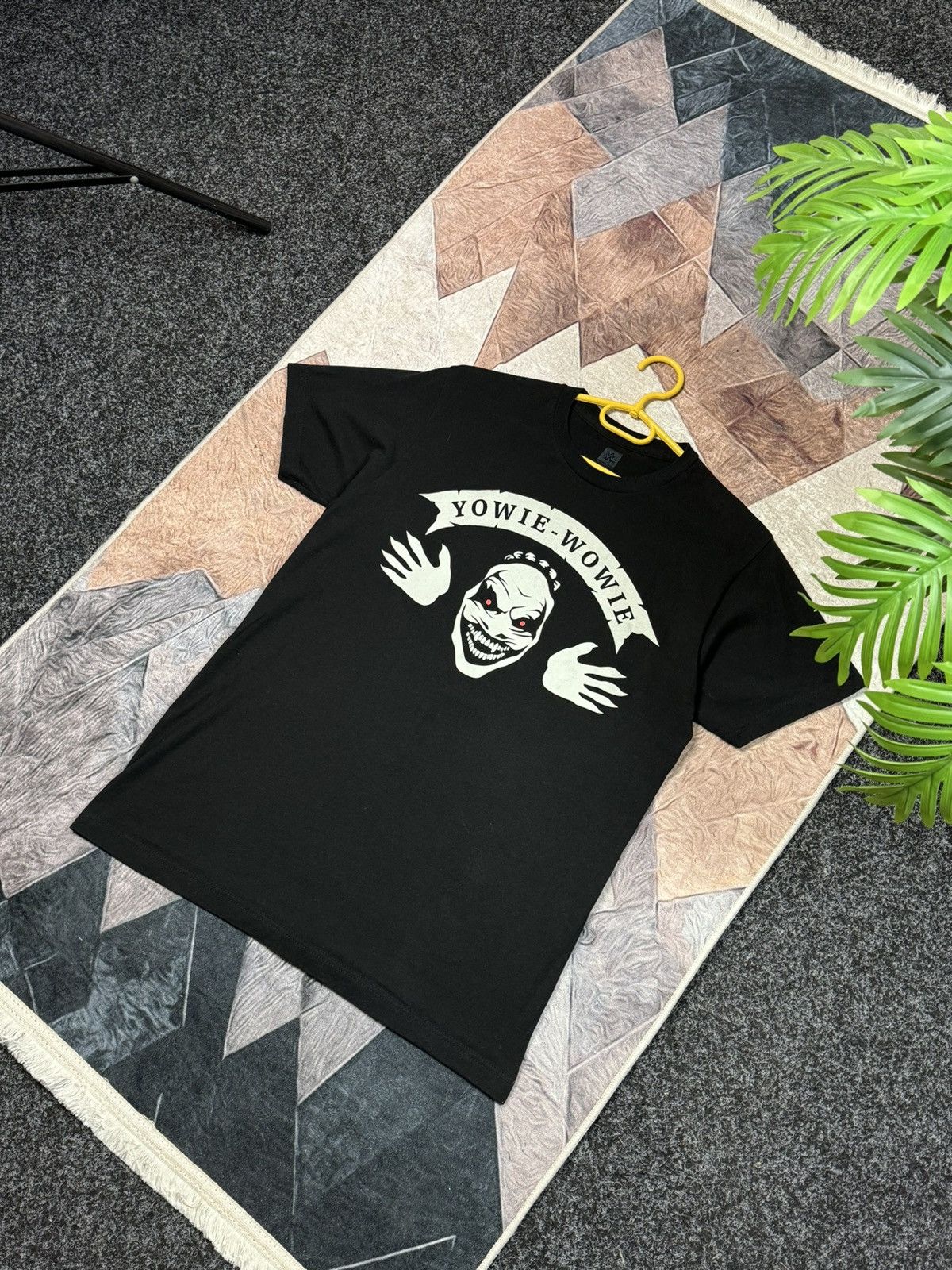 Other HOWIE WOWLE TEE T-SHIRT MOVIE ROCK SIZE M Size US M / EU 48-50 / 2 - 1 Thumbnail