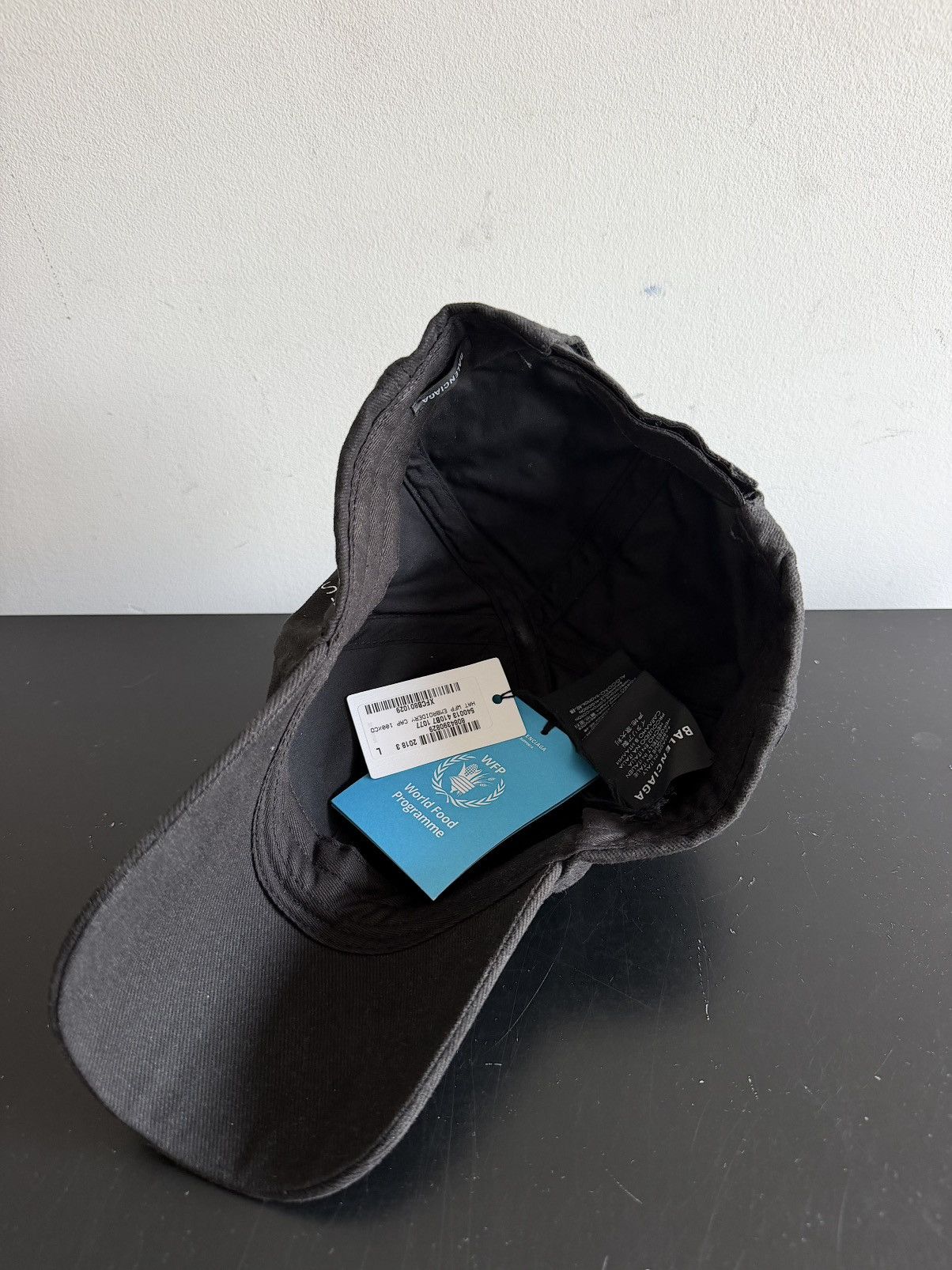 Balenciaga New Winter 18 WFP World Food Programme Cap (L) 59 CM Size ONE SIZE - 7 Thumbnail