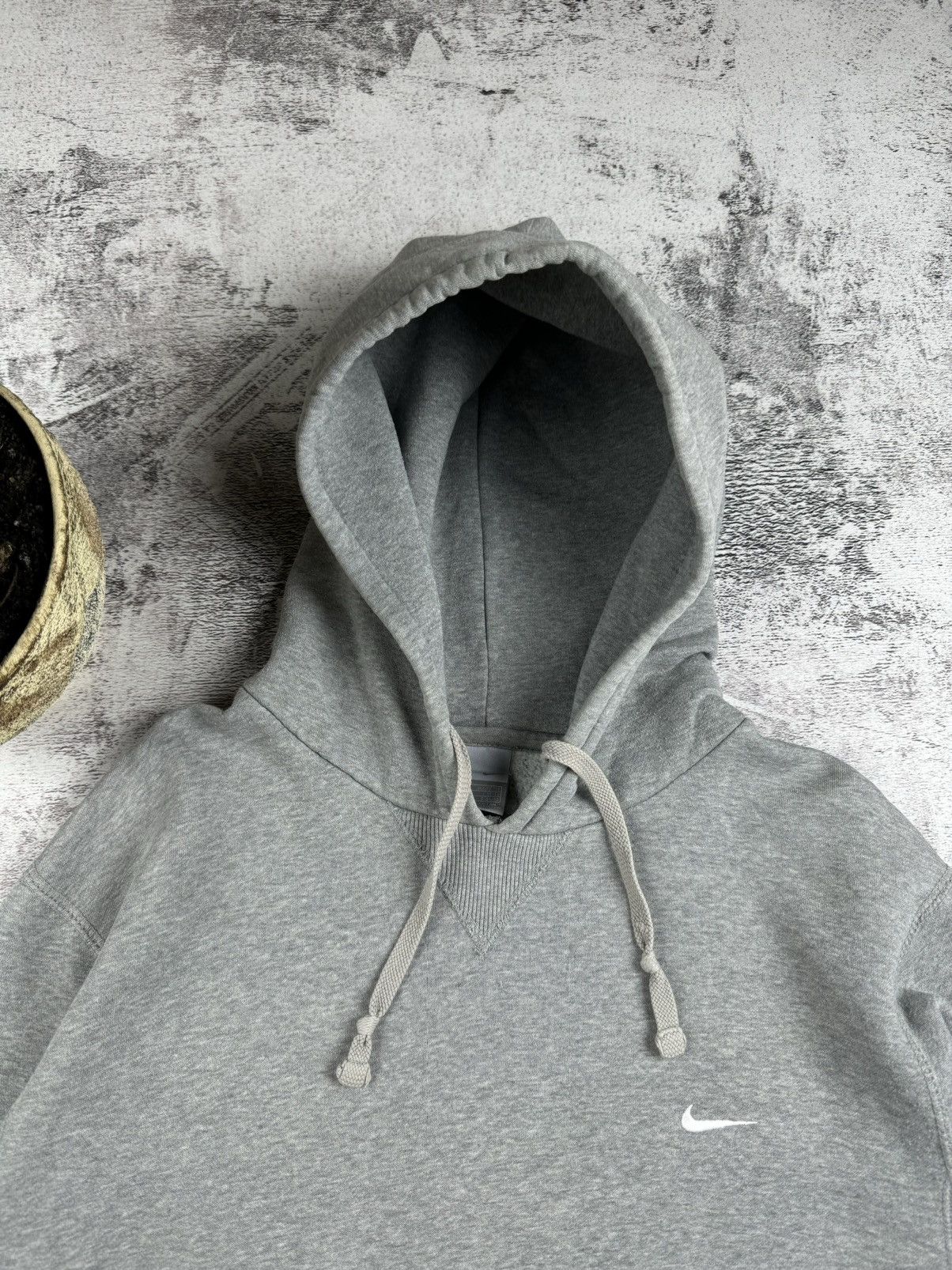 Nike Nike Grey 90S-00S Basic Mini Swoosh Logo Vintage Y2K Hoodie Size US M / EU 48-50 / 2 - 7 Thumbnail