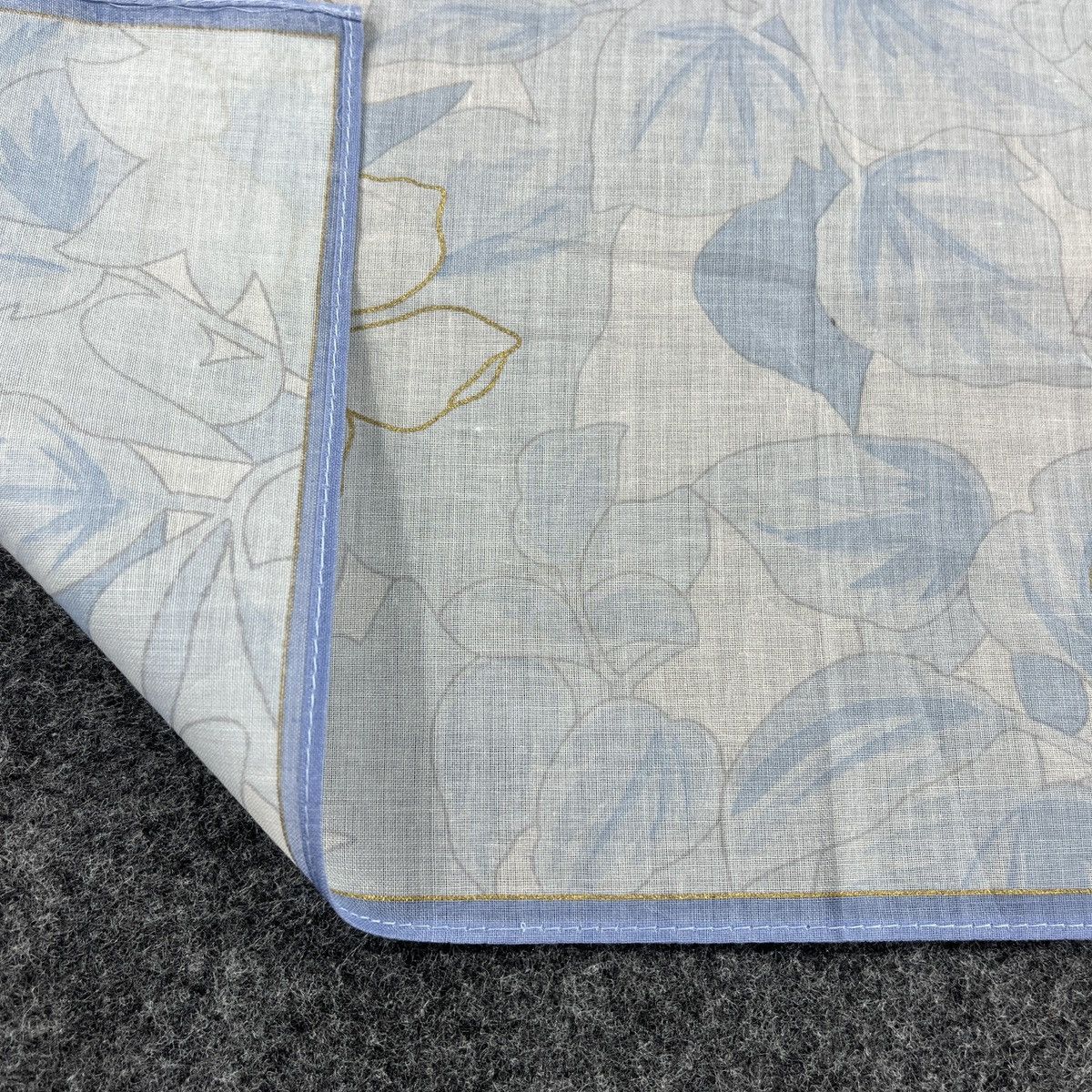Hanae Mori × Japanese Brand Hanae Mori Bandana / Handkerchief / Neckerchief B324 Size ONE SIZE - 9 Thumbnail
