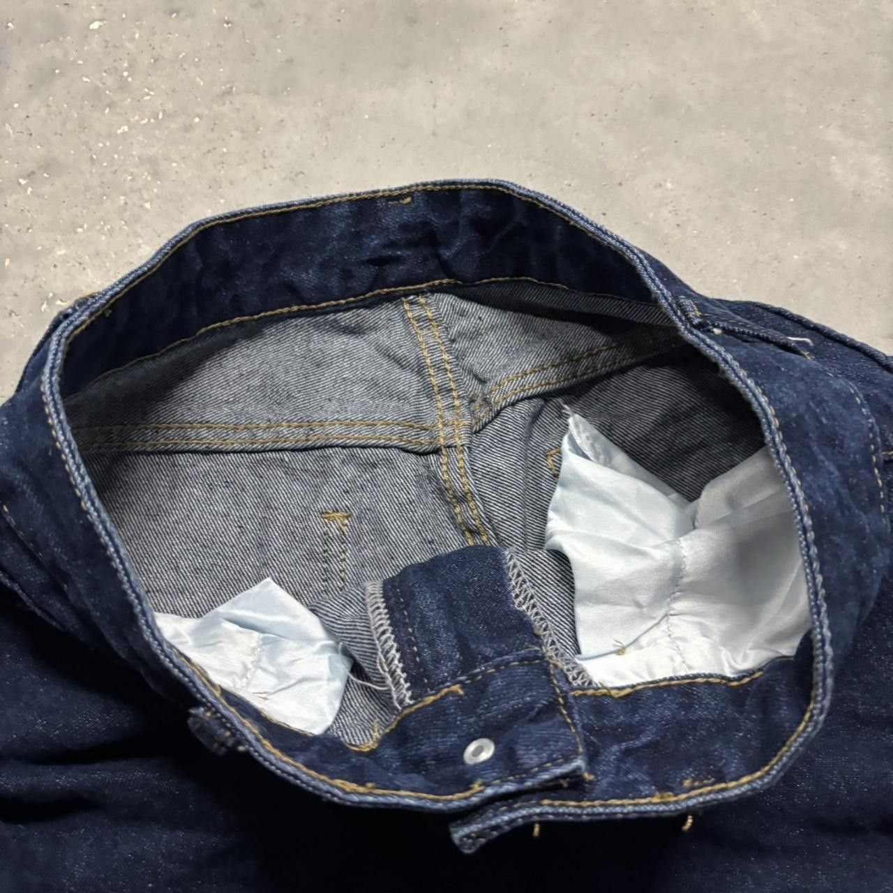 Japanese Brand × Vintage Crazy Vintage Y2K/2000s Dark Blue Wash Wide Leg Denim Jeans! Size US 26 / EU 42 - 6 Thumbnail