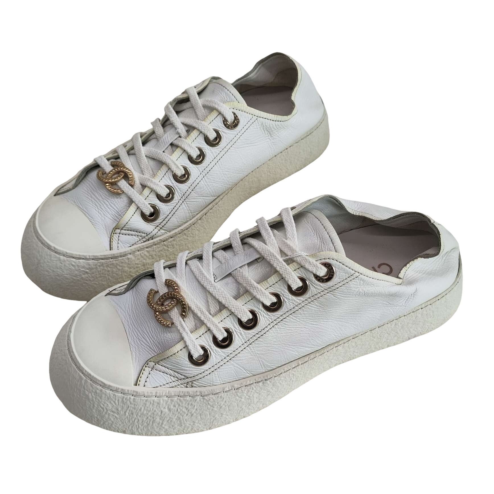 Chanel Chanel CC Logo Platform Sneakers Size 38 Size US 8 / IT 38 - 1 Thumbnail
