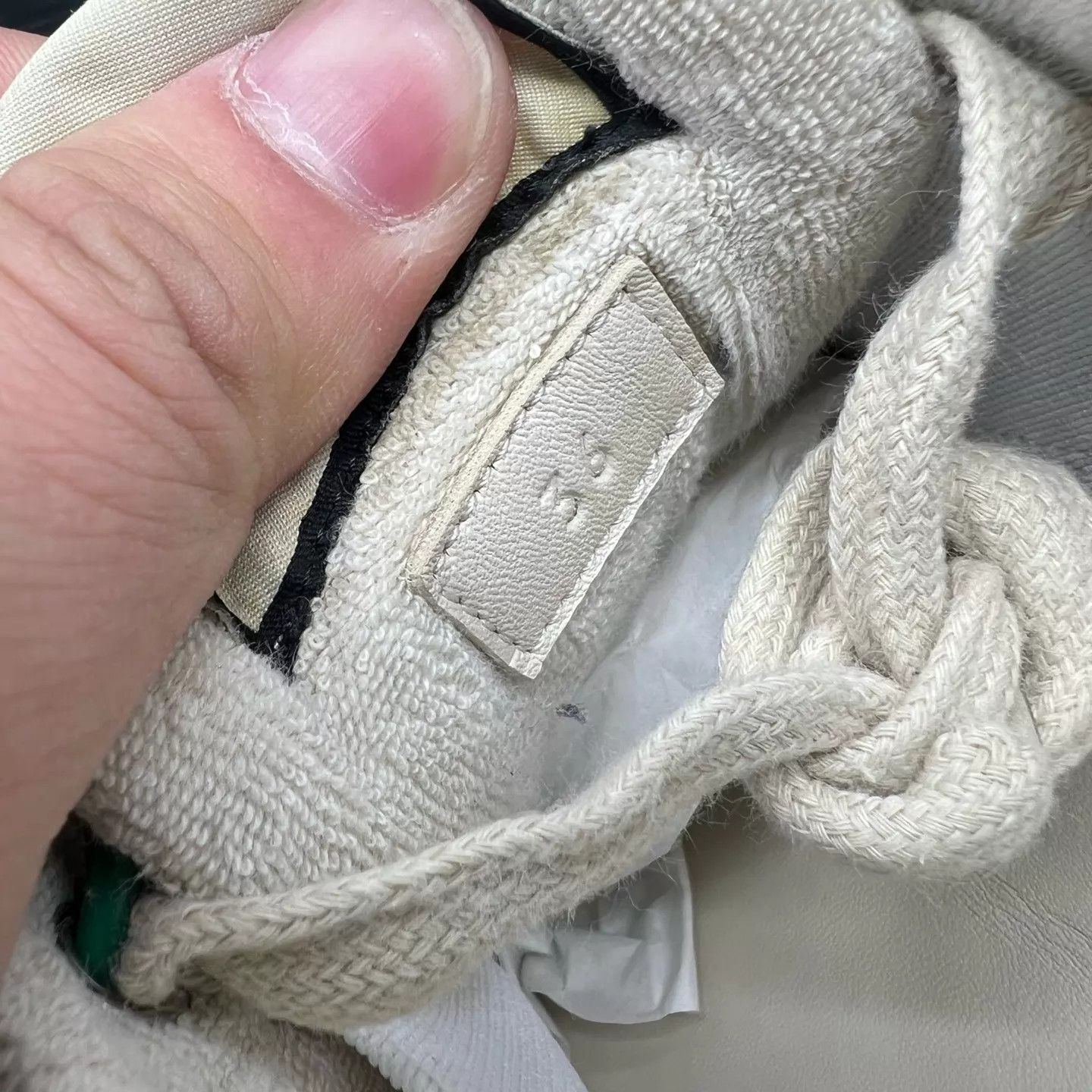 Gucci Gucci Traffic Light Distressed Sneaker 36 Size US 5.5 / IT 35.5 - 6 Thumbnail