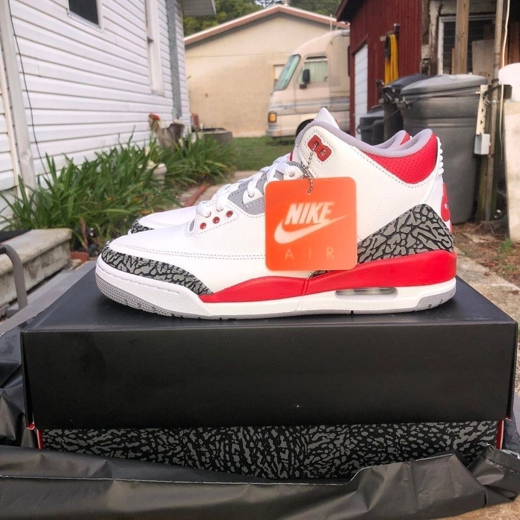 Jordan Brand DS Nike Air Jordan Retro 3 Fire Red 3s Size 9 Size US 9.5 / EU 42-43 - 2 Thumbnail