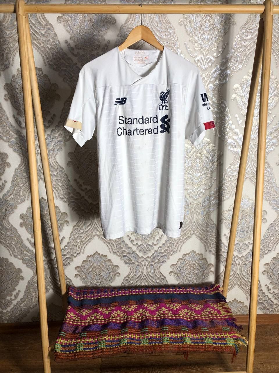New Balance VINTAGE NEW BALANCE FC LIVERPOOL ENGLAND SOCCER JERSEY RETRO Size US XL / EU 56 / 4 - 4 Thumbnail