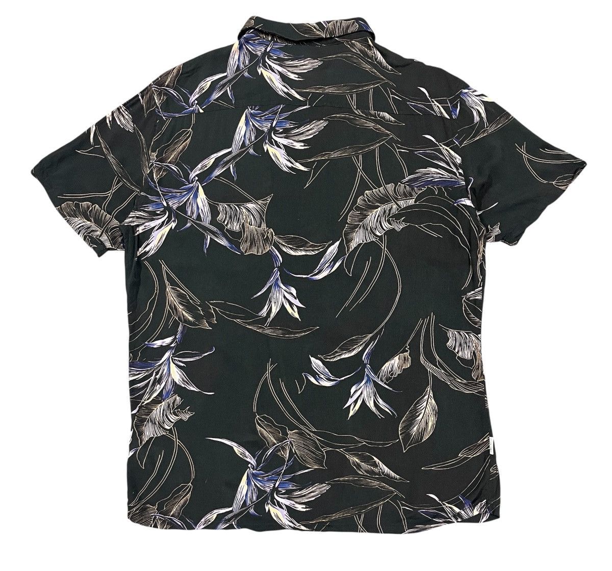 Stussy Stussy laguna beach hawaiian shirt rayon missing one button Size US S / EU 44-46 / 1 - 4 Thumbnail
