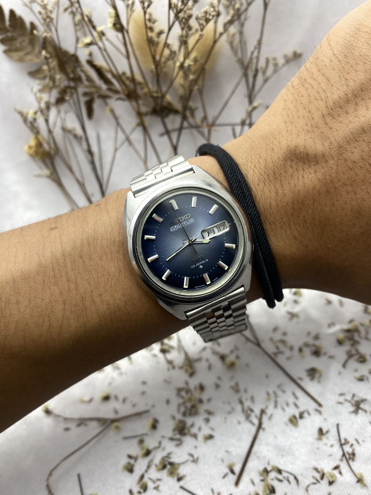 Seiko Seiko Actus SS Blue Sunburst Size 38 - 6 Thumbnail