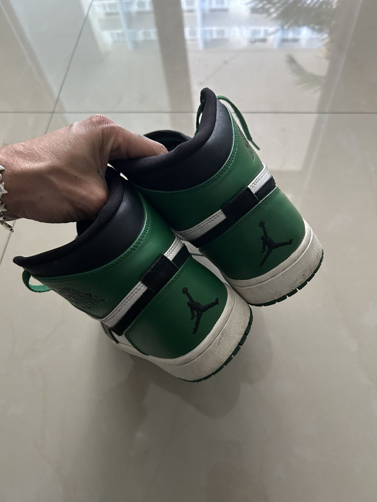 Jordan Brand 2009 jordan 1 Celtics Size US 9.5 / EU 42-43 - 4 Thumbnail