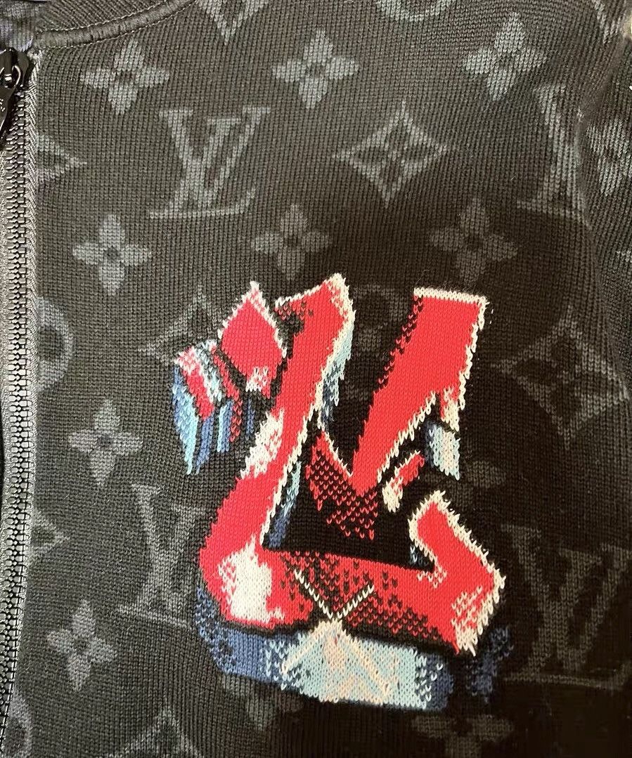 Louis Vuitton LOUIS VUITTON L Graffiti Monogram Zipup Long Sleeve Jacket Size US L / EU 52-54 / 3 - 3 Thumbnail
