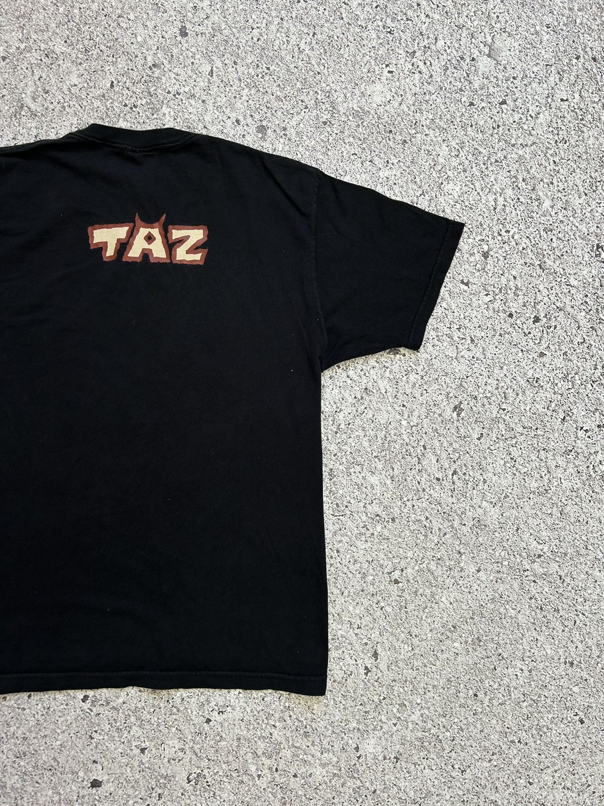 Cartoon Network × Vintage Vintage Warner Bros Looney Tunes 2002 Taz T-Shirt Size US XL / EU 56 / 4 - 8 Thumbnail