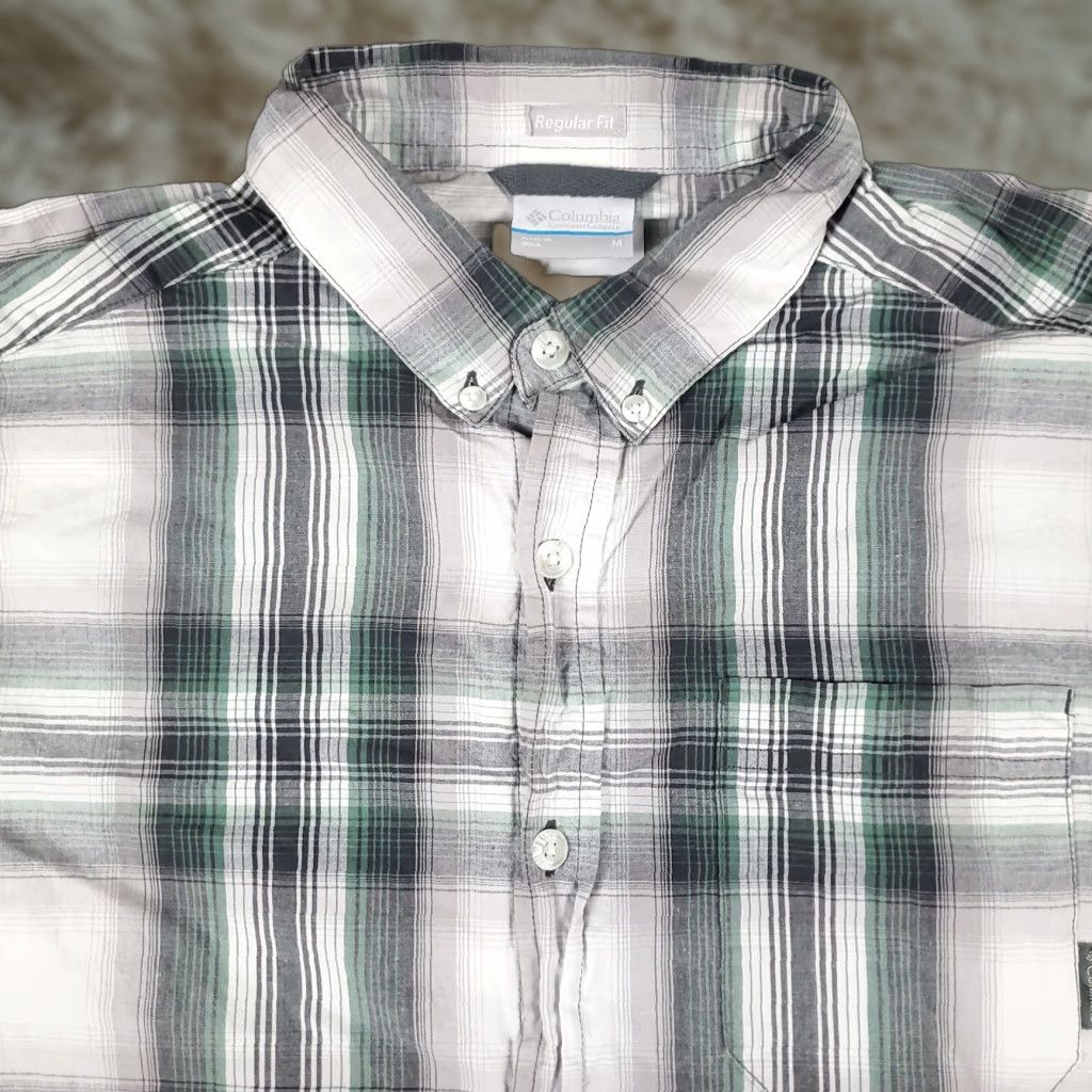 Vintage Columbia Shirt Mens Size Medium Gray Plaid Short Sleeve Button-Up Casual Shirt M Gray Columbia Shirt Mens Medium Gray Plaid Short Sleeve Button-Up Size US M / EU 48-50 / 2 - 1 Thumbnail