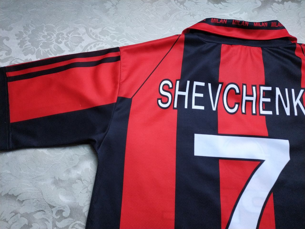 Vintage 🔥Vintage AC Milan Shevchenko football Soccer jersey Size US L / EU 52-54 / 3 - 8 Thumbnail