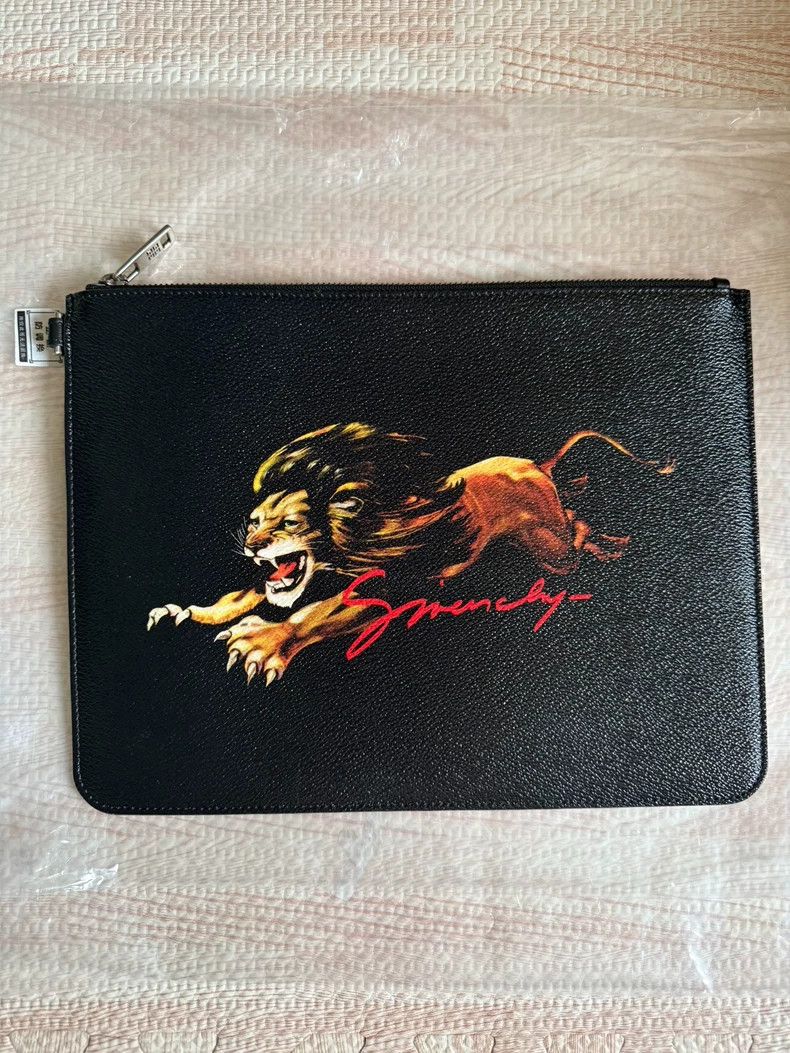 Givenchy Givenchy Lion Print Leather Clutch Bag - dmc Size ONE SIZE - 1 Thumbnail