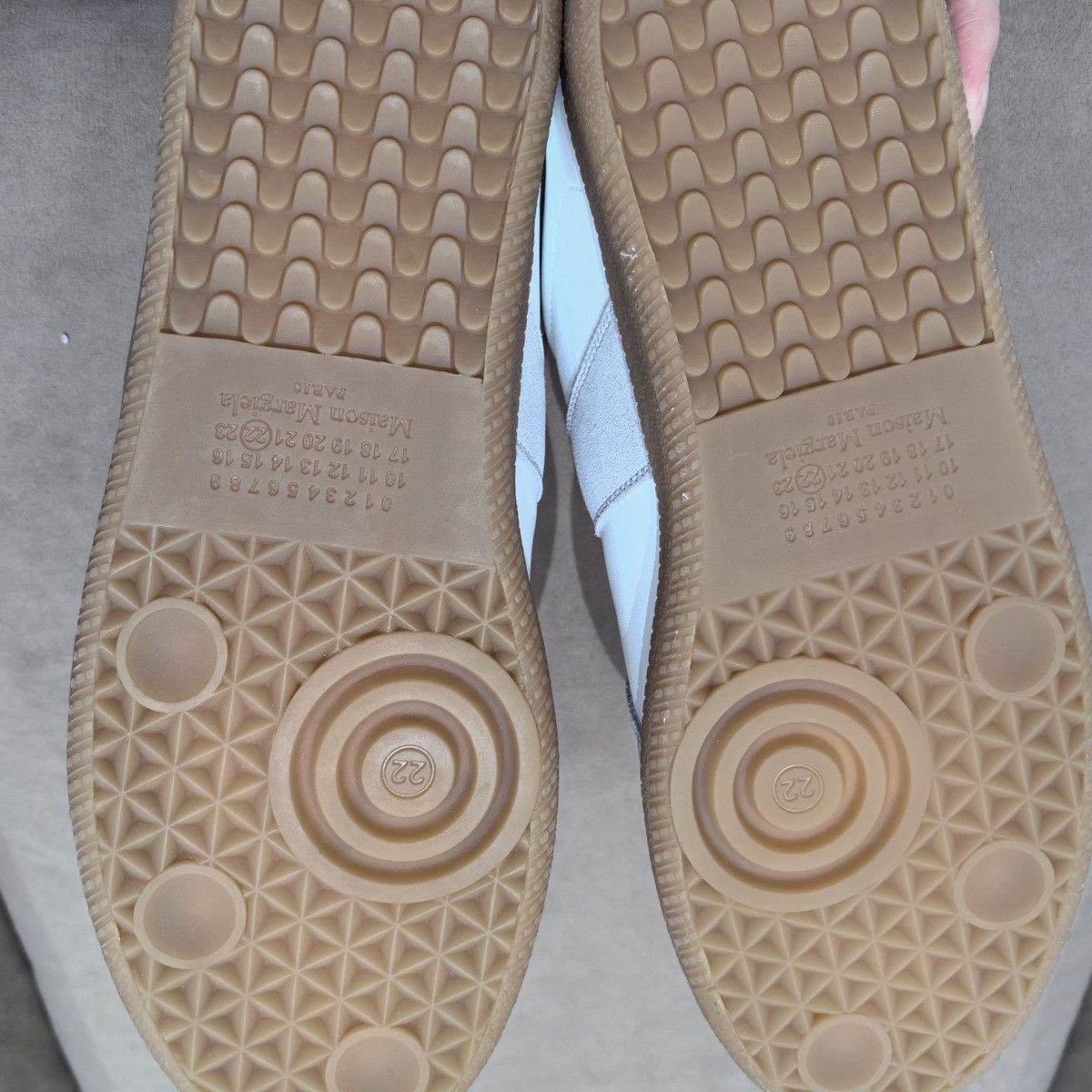 Maison Margiela Maison Margiela Replica Gats -39.5 - Box damaged Size US 6.5 / EU 39-40 - 15 Thumbnail
