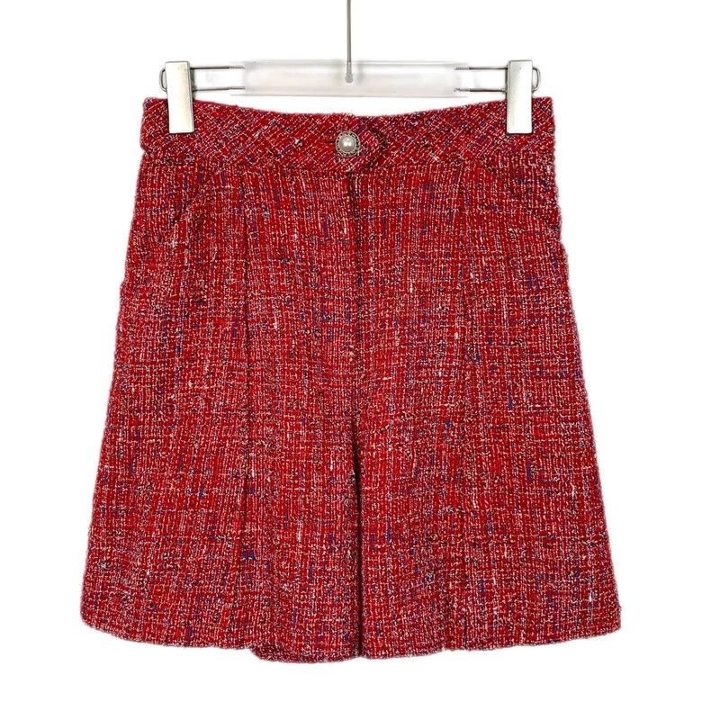 Chanel ChanelRed pearl buckled cotton braided tweed shorts 2503-Ne Size 24" / US 00 / IT 34 - 1 Thumbnail