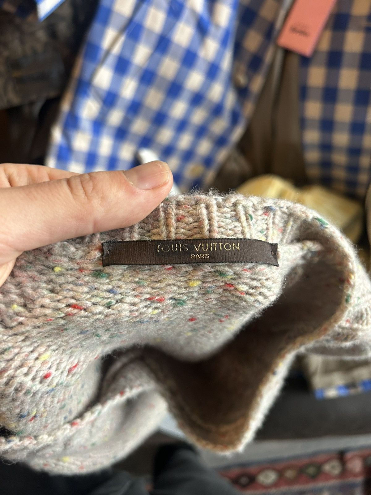 Louis Vuitton Multicolor Speckled Wool V-Neck Sweater Size US M / EU 48-50 / 2 - 13 Thumbnail