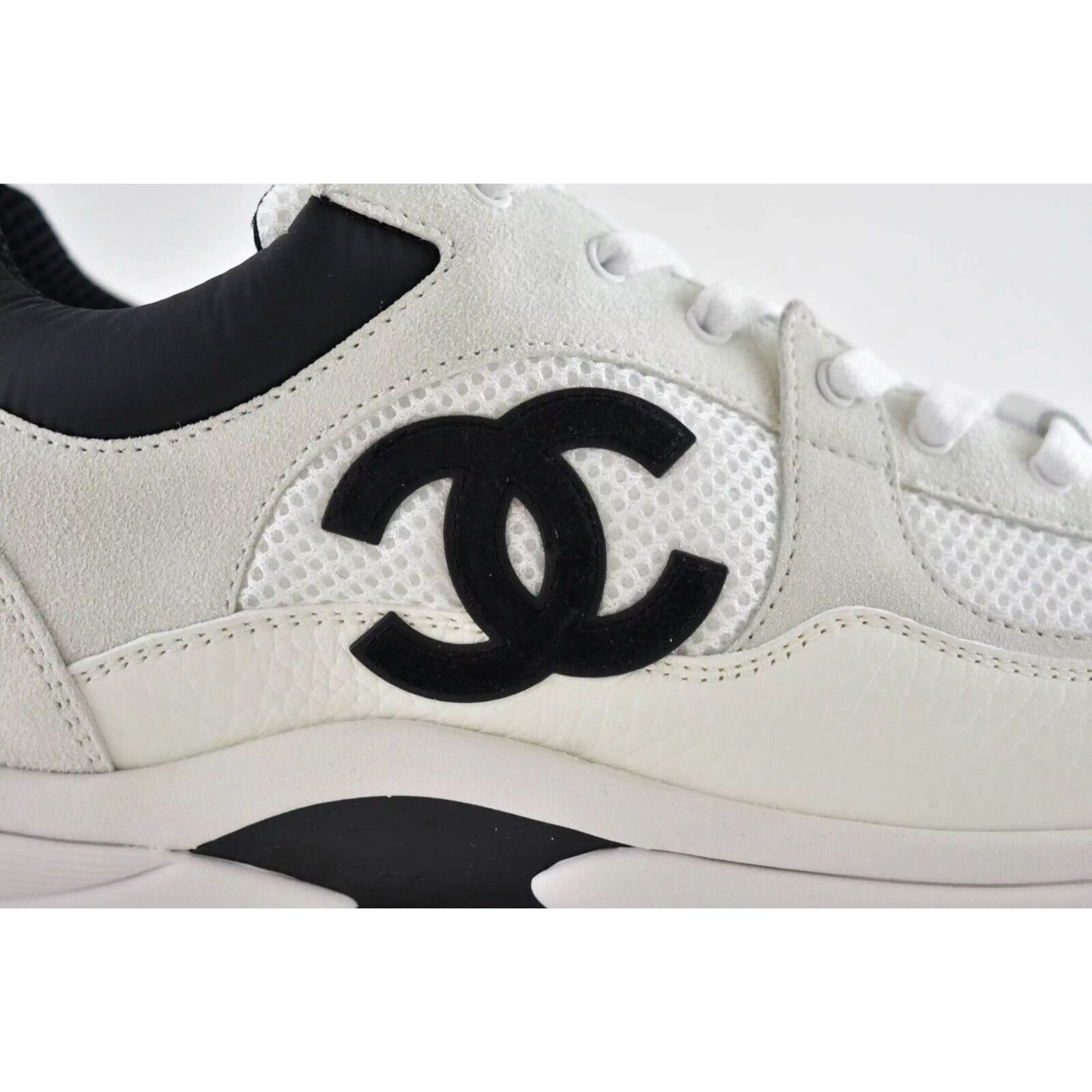 Chanel Chanel Leather CC Logo Low Top Lace Up Trainer Sneaker 44 11 Size US 11 / EU 44 - 3 Thumbnail