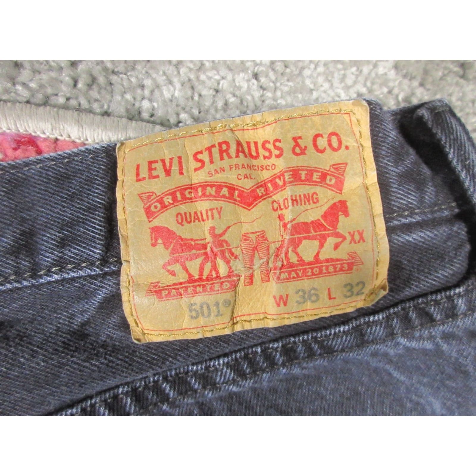 Levi's VINTAGE not applicable; use Levi's 501 Jeans 36x32 Black Denim Button Fly Classic Fit Straight 5-Pocket Mens Casual Everyday Denim Pants Size US 36 / EU 52 - 5 Thumbnail