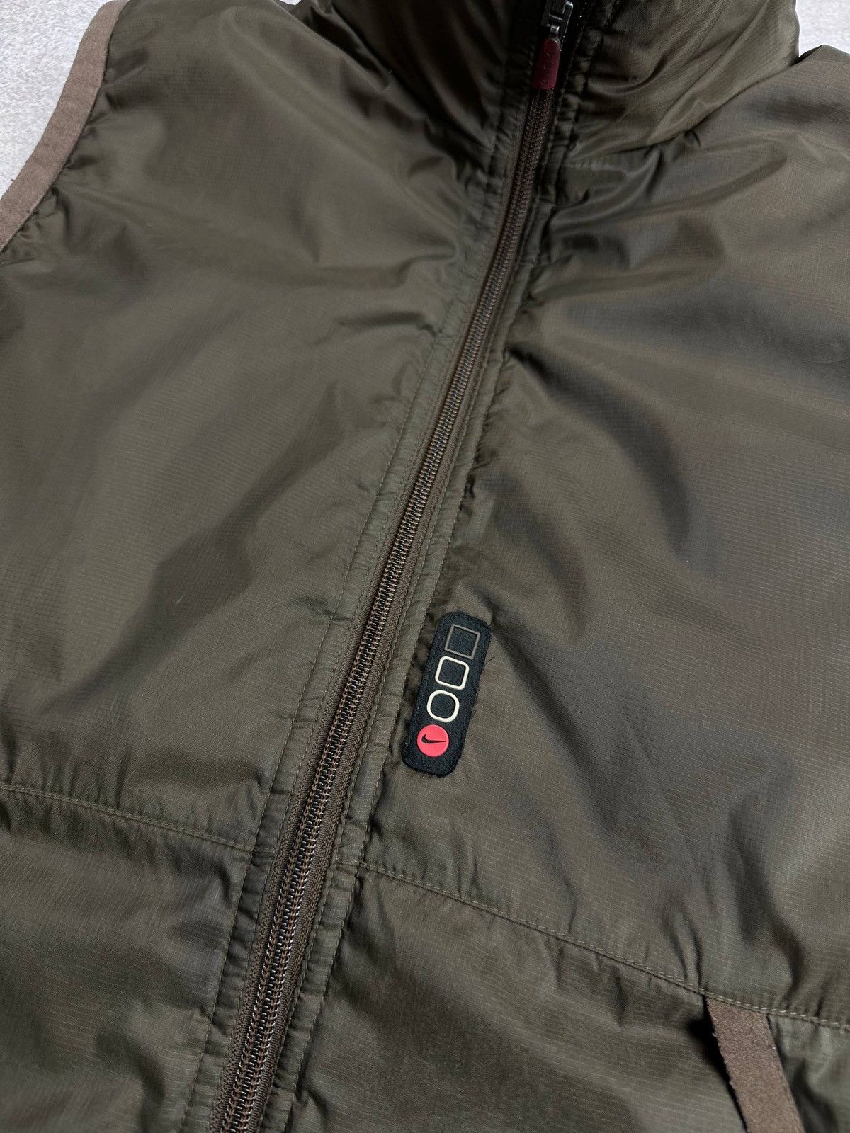 Nike Vintage Nike Swoosh Reversible Puffer Jacket S Y2K Size US S / EU 44-46 / 1 - 10 Thumbnail